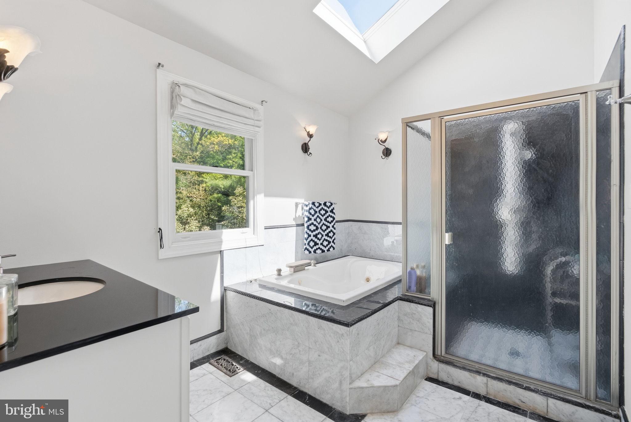 BARCLAY HILLS - Residential