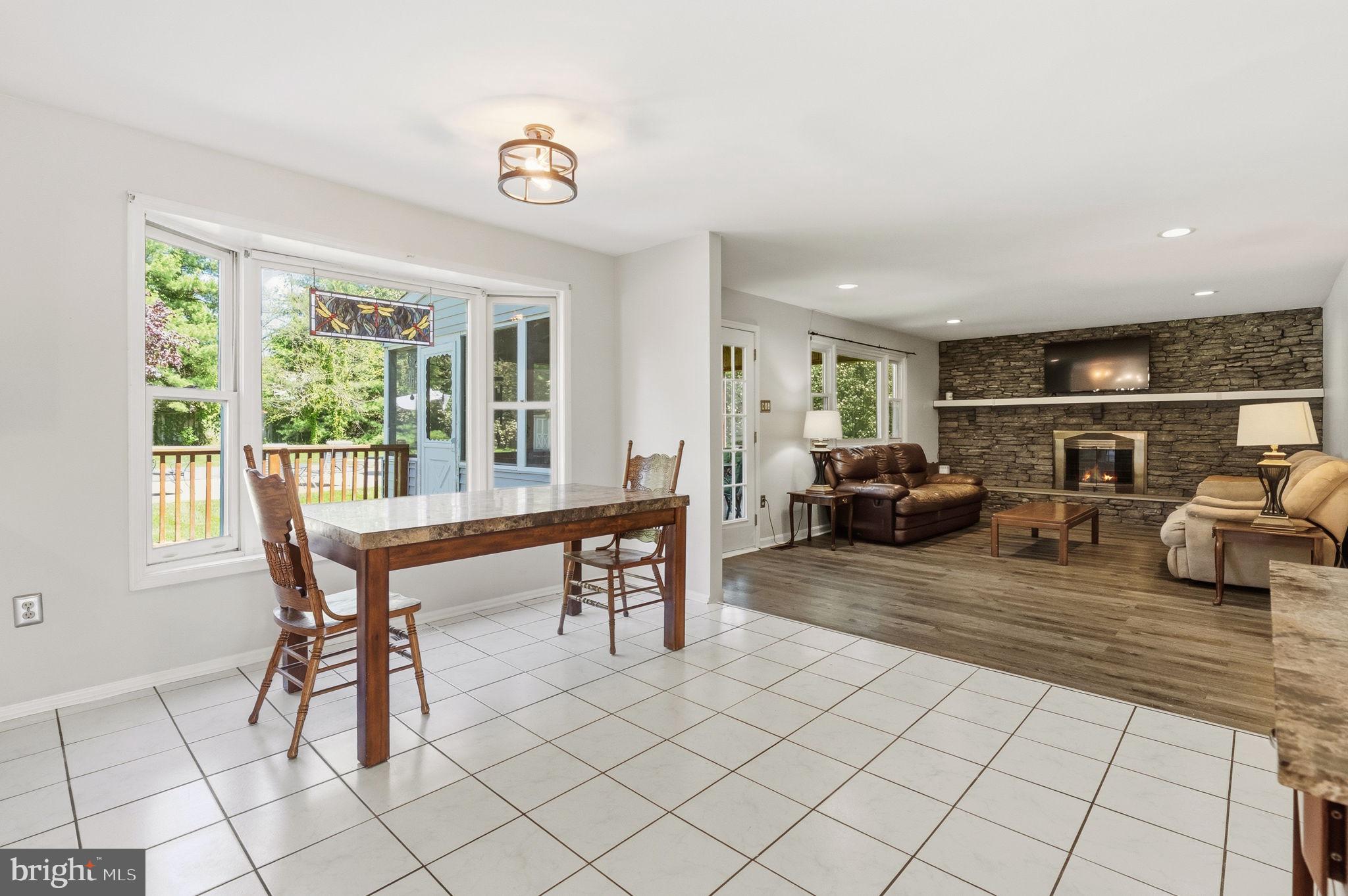 BARCLAY HILLS - Residential
