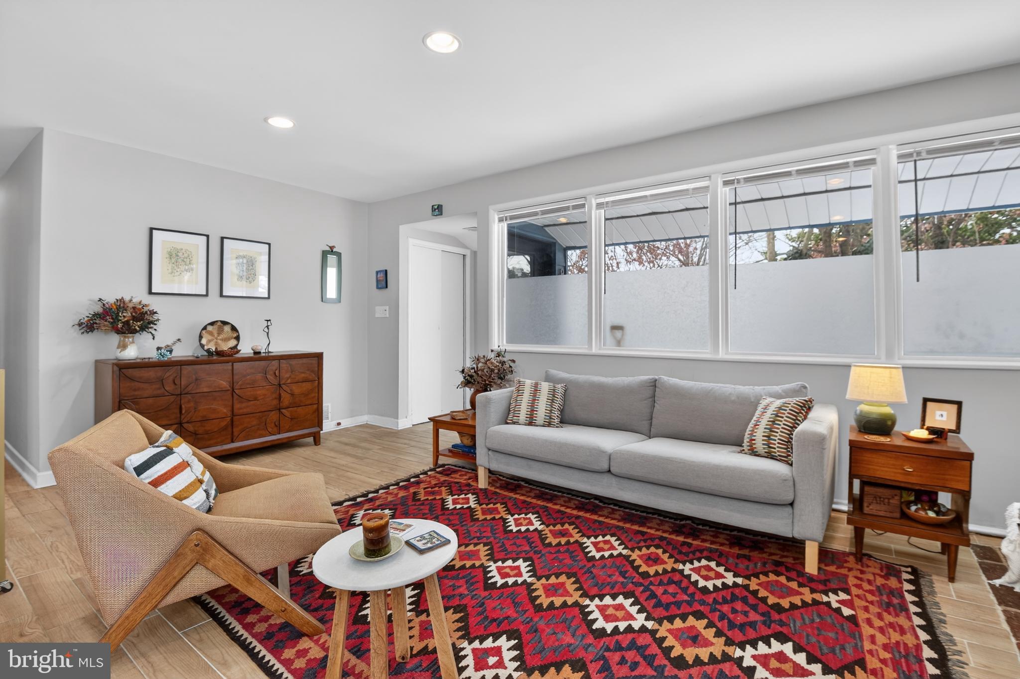 SILVER SPRING - Residential