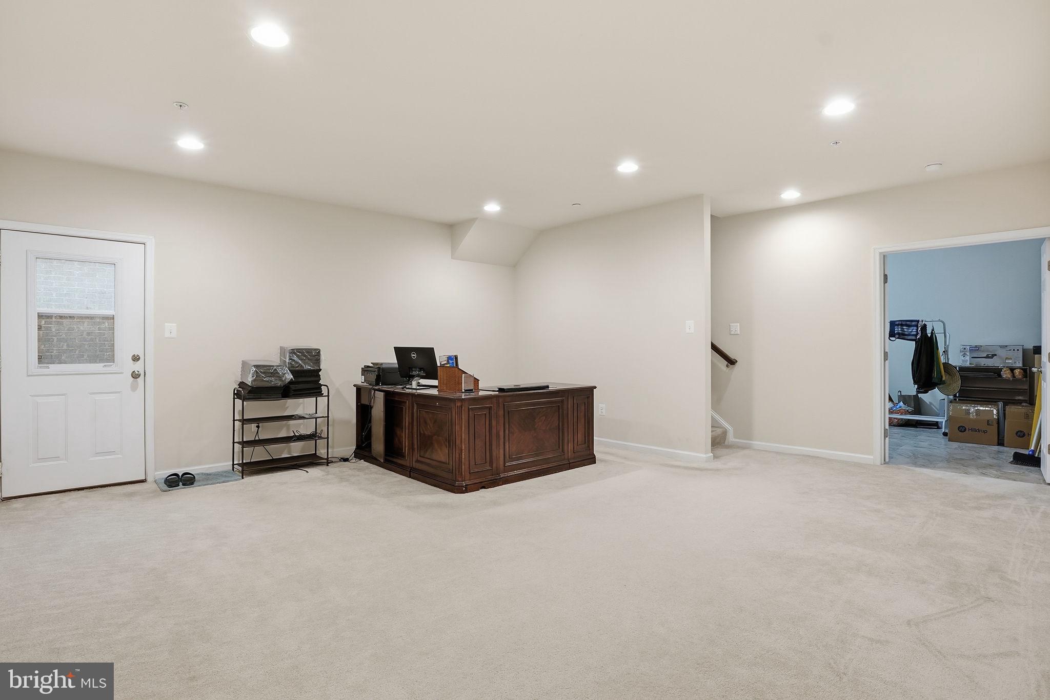 BRICK YARD STATION - Residential