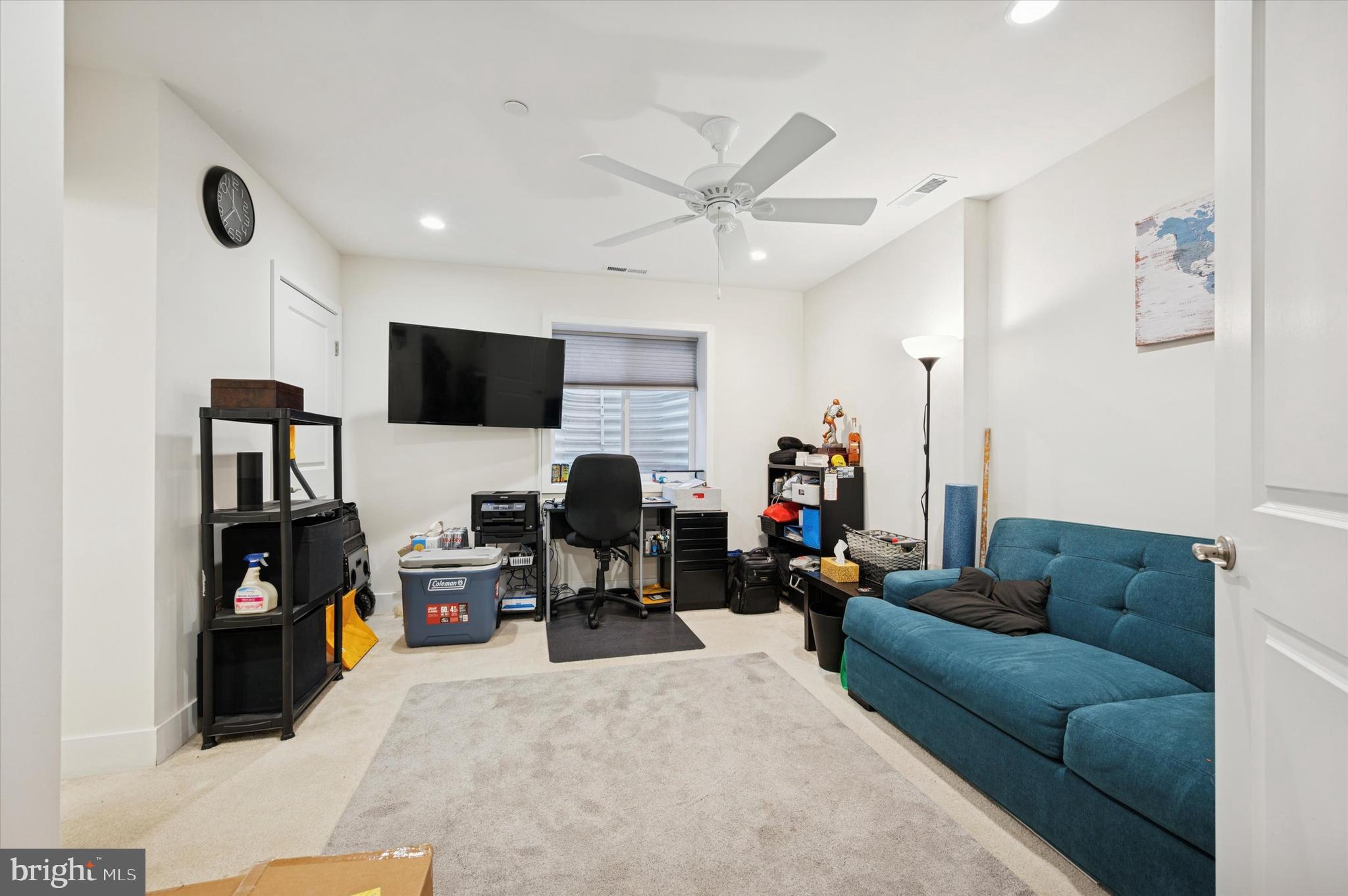 BROWNSTONES AT VF - Residential Lease