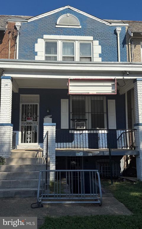 Photo of 3115 Martin Luther King Jr Avenue SE, WASHINGTON, DC 20032 (MLS # DCDC2224370)