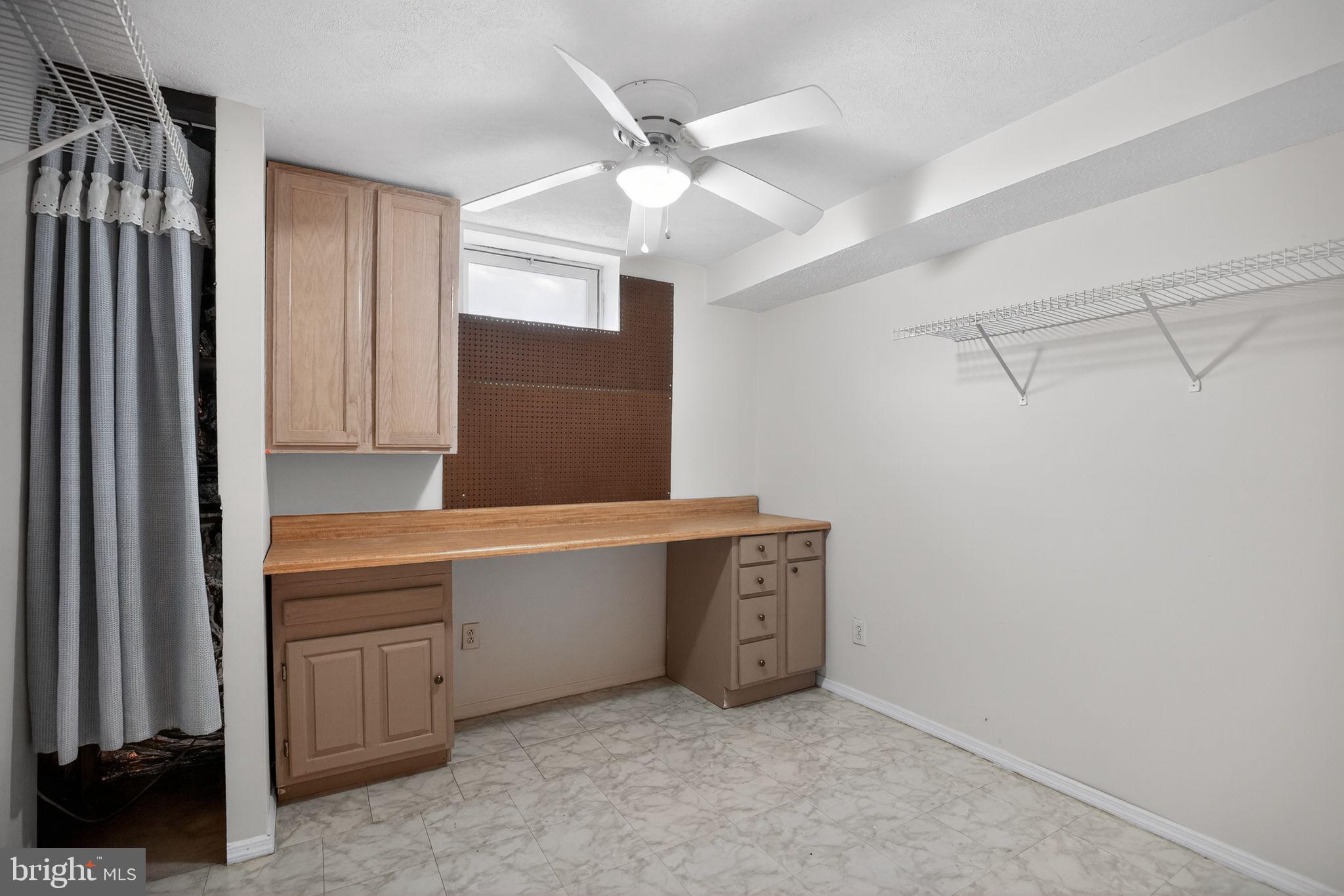 WESTBURY PUB - Residential
