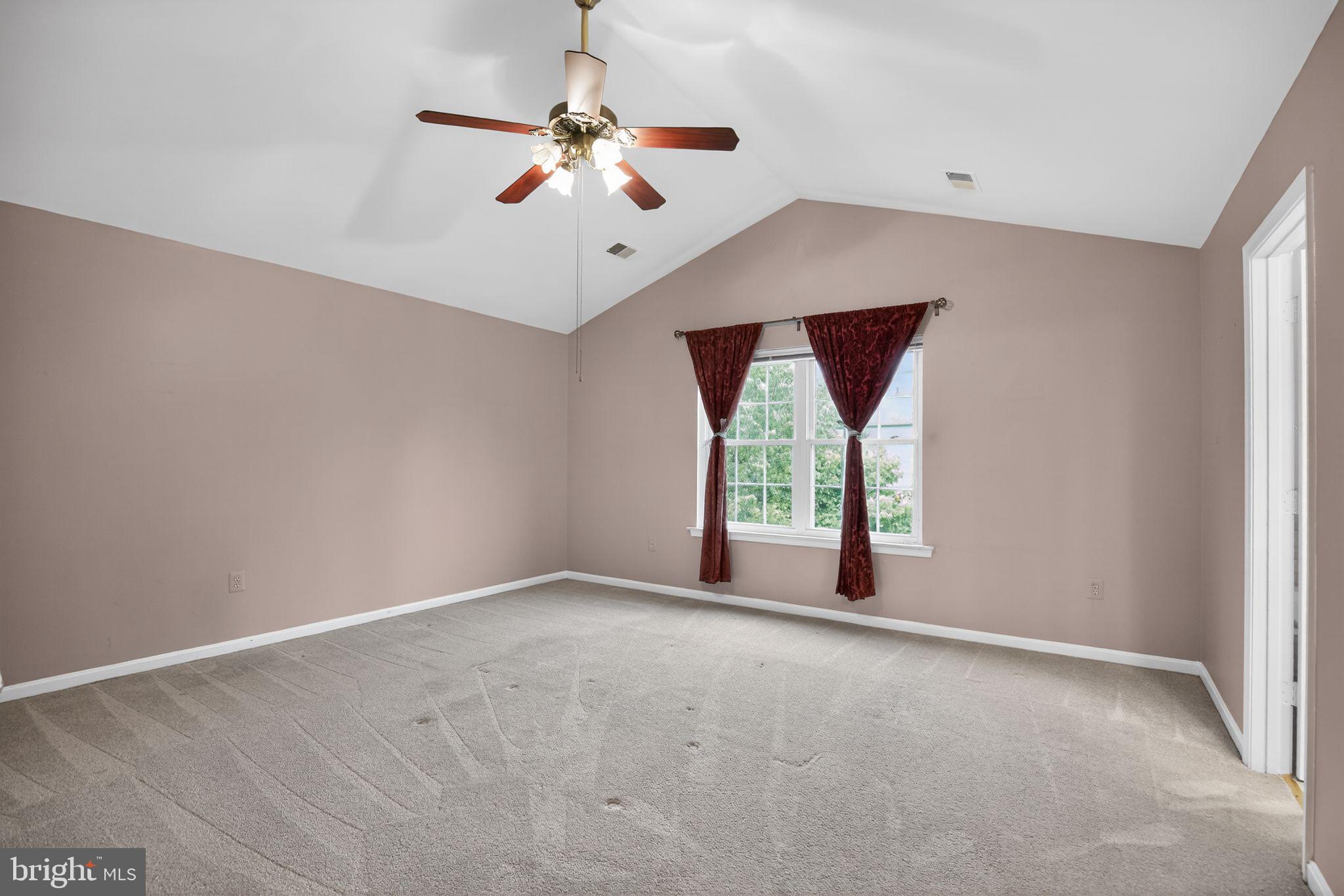 WESTBURY PUB - Residential