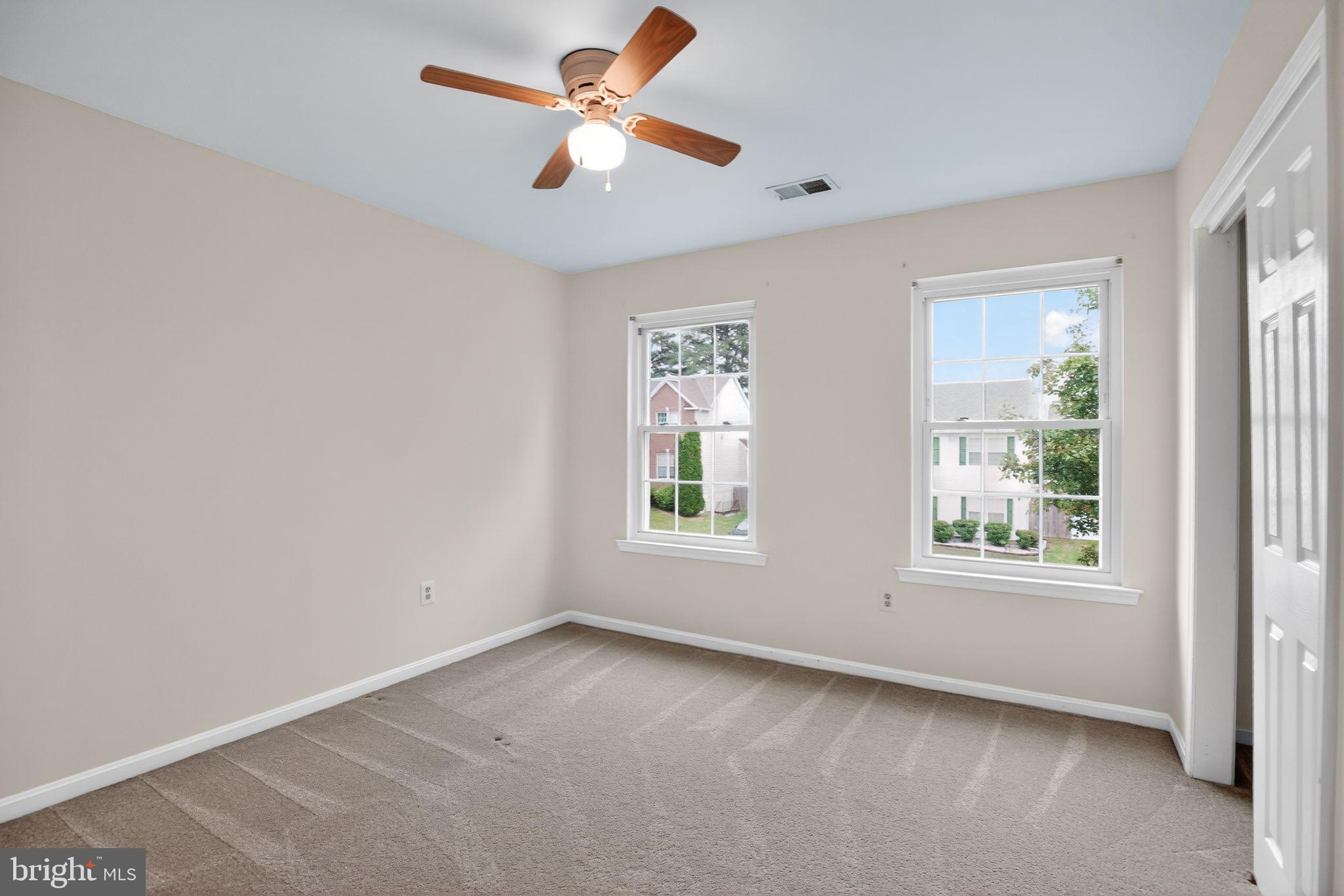 WESTBURY PUB - Residential
