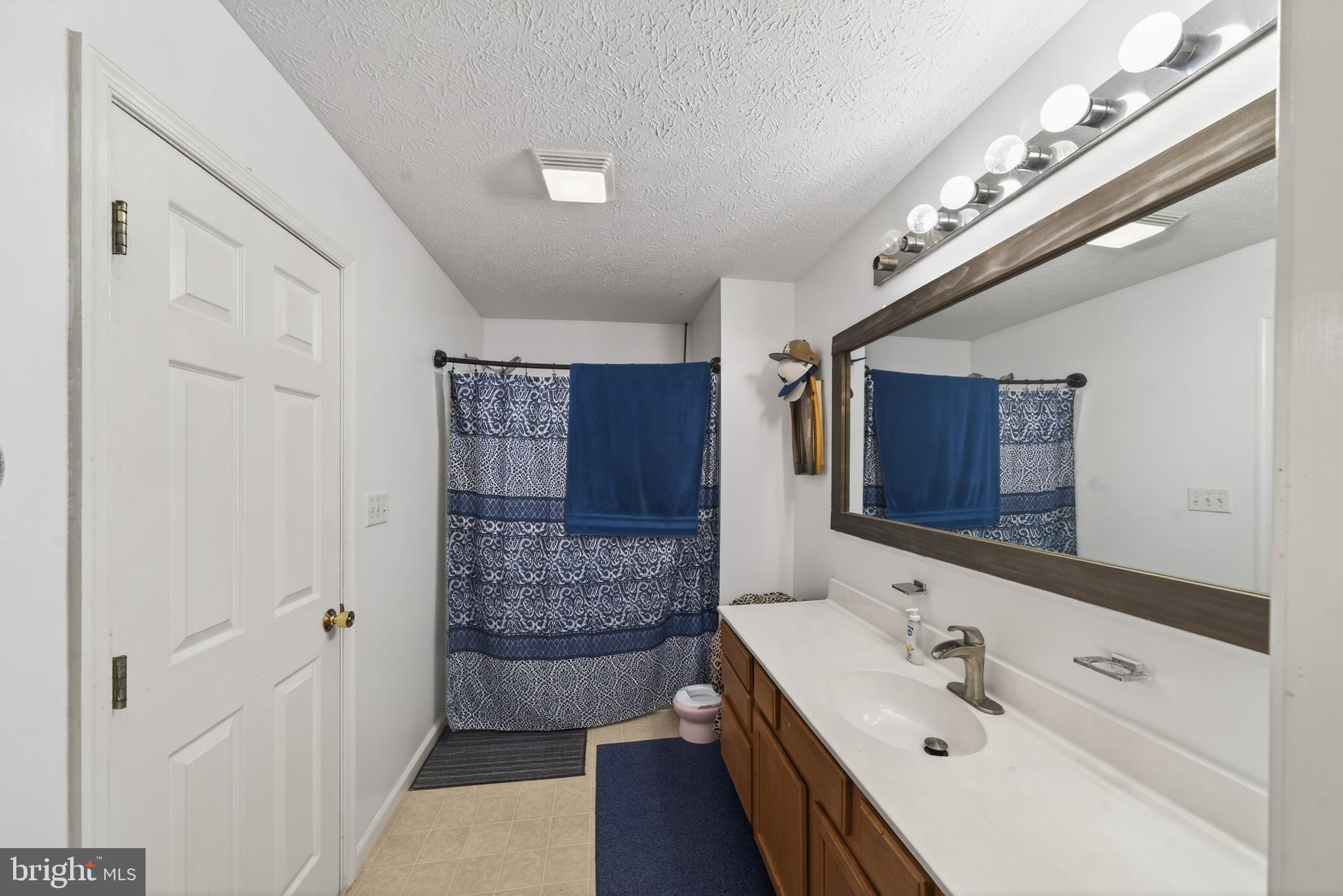 VINEYARDS - Residential