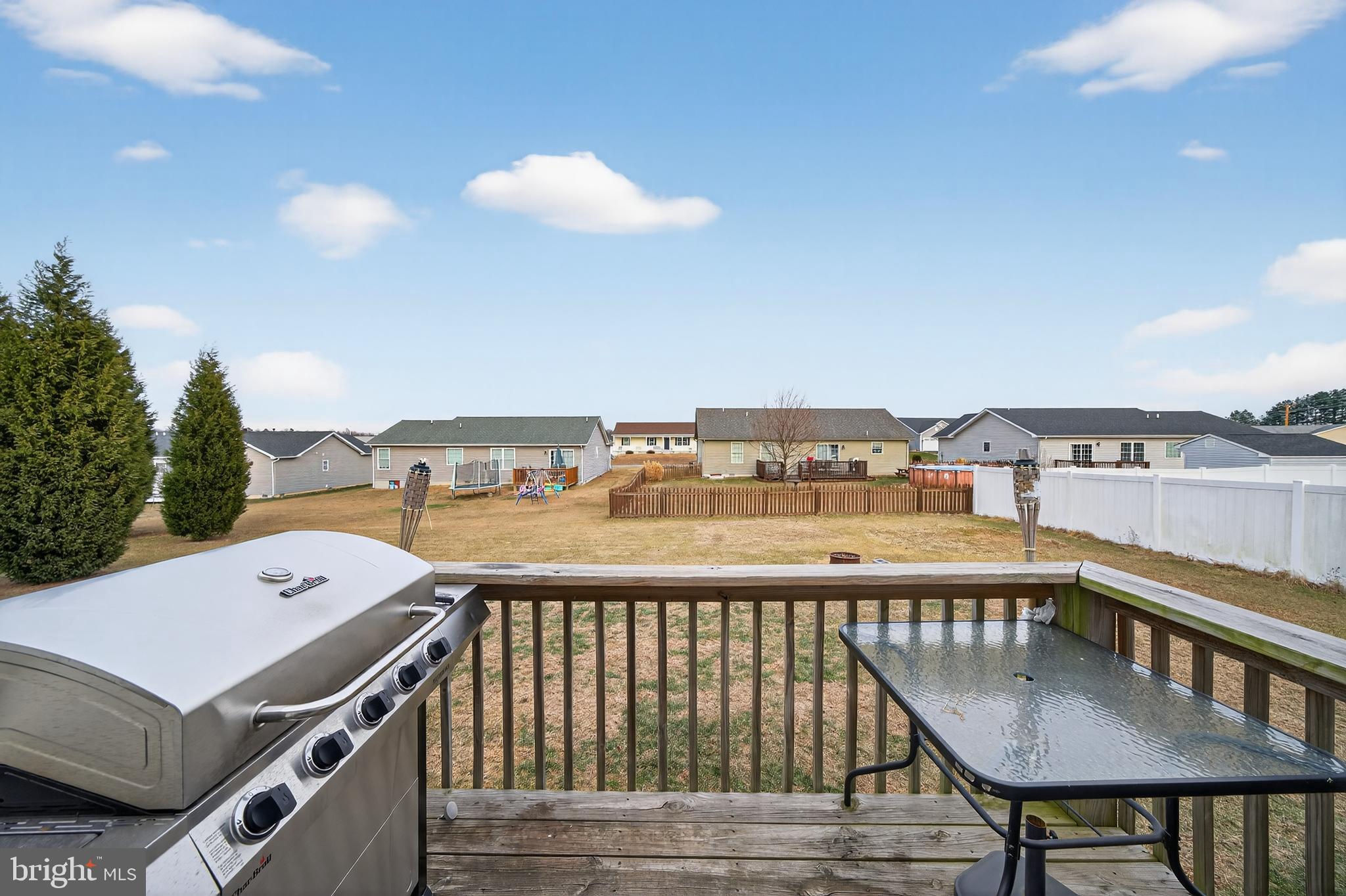 VINEYARDS - Residential