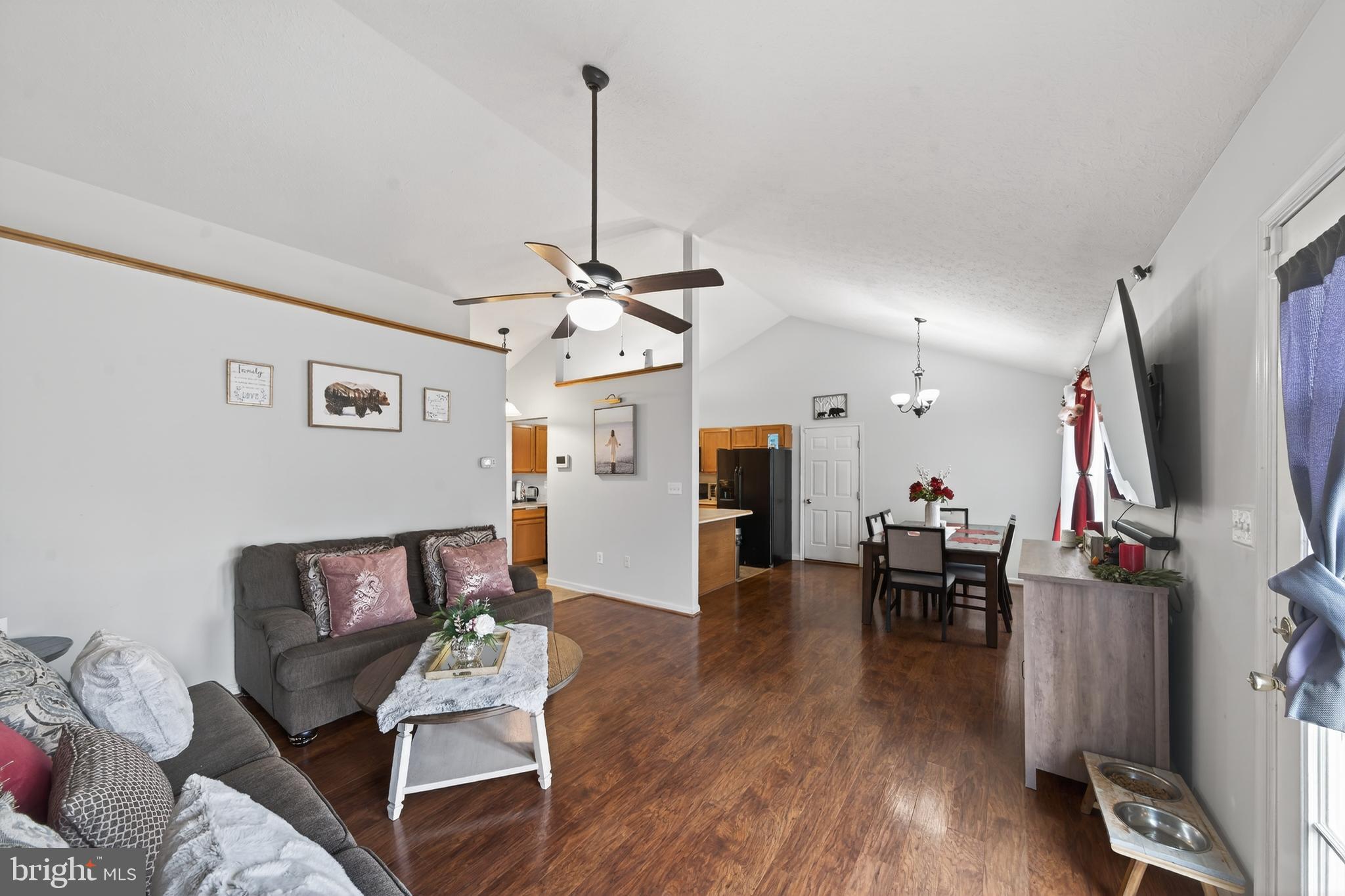 VINEYARDS - Residential