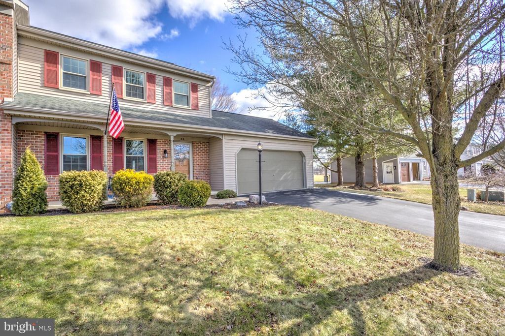 Photo of 34 Brookview Drive, LITITZ, PA 17543 (MLS # PALA2065440)