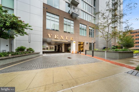 Photo of 925 N Fairfax Street #309, ALEXANDRIA, VA 22314 (MLS # VAAX2066652)