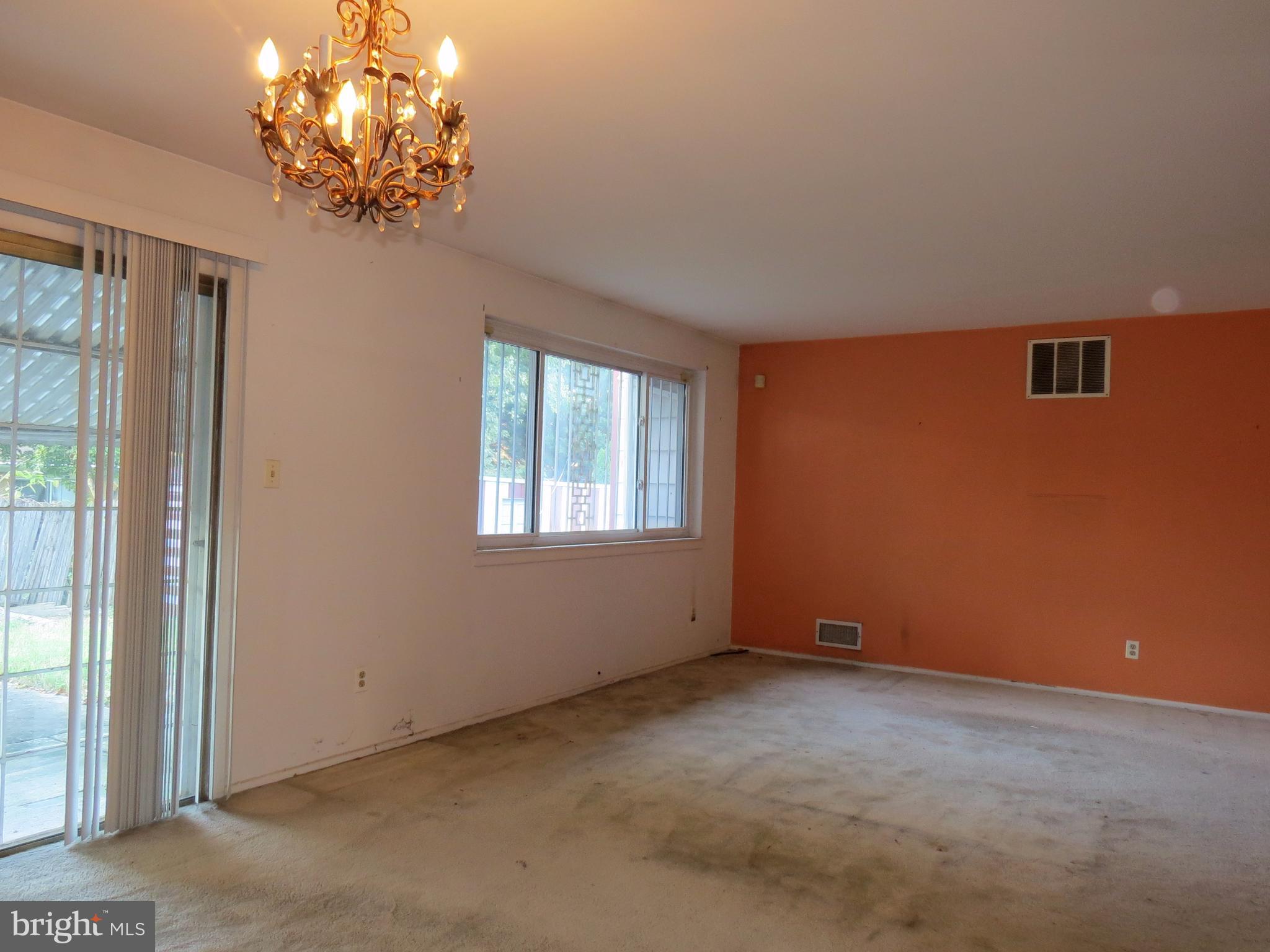 FRANKLIN KNOLLS - Residential