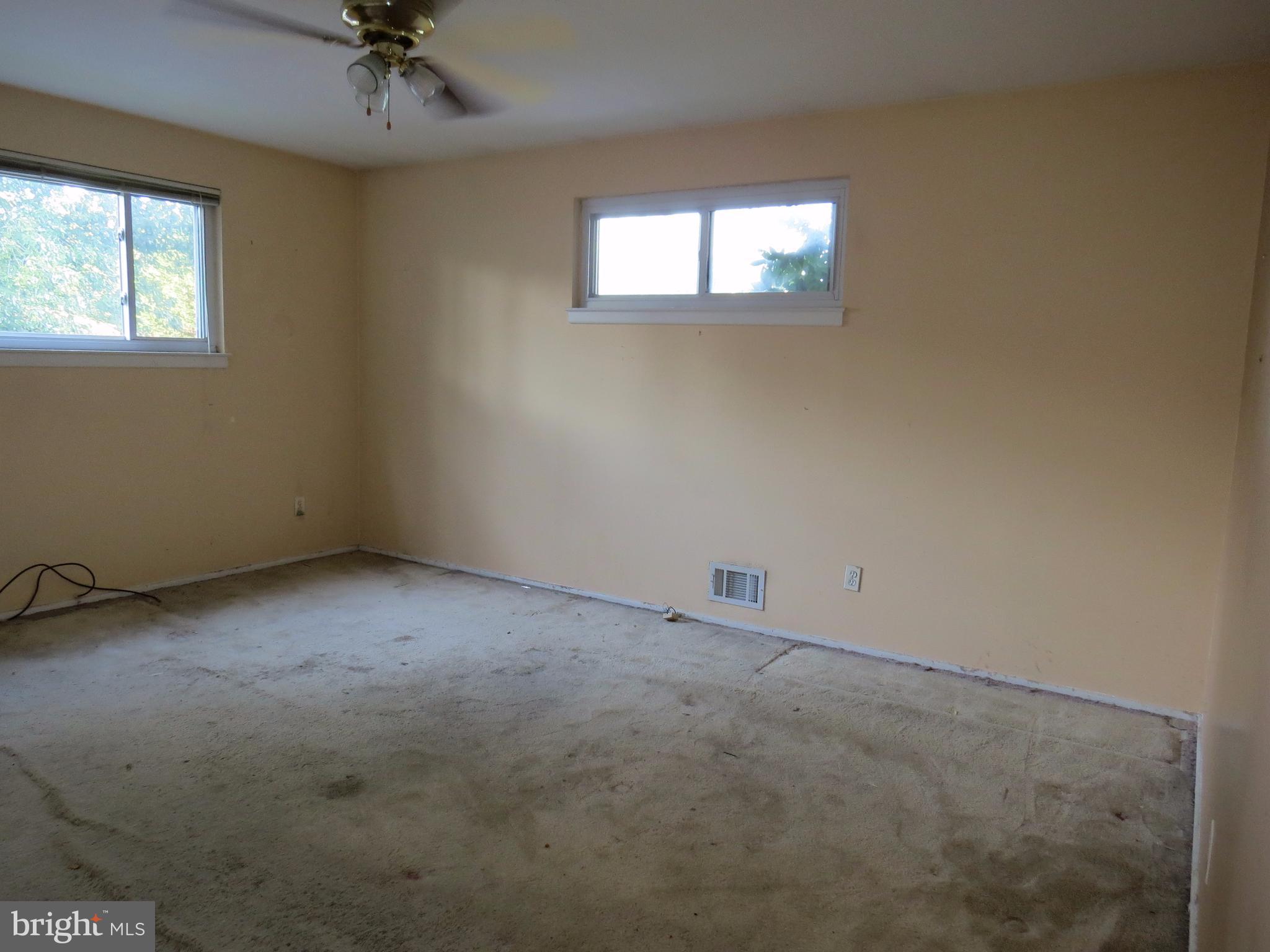 FRANKLIN KNOLLS - Residential