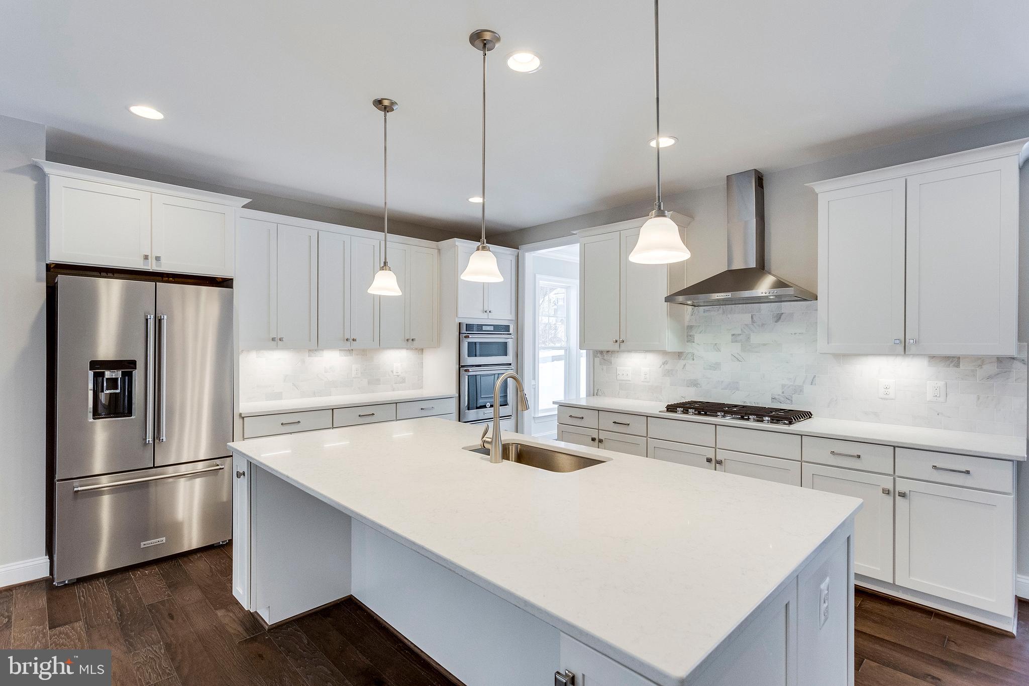 WALNUT RUN - Residential