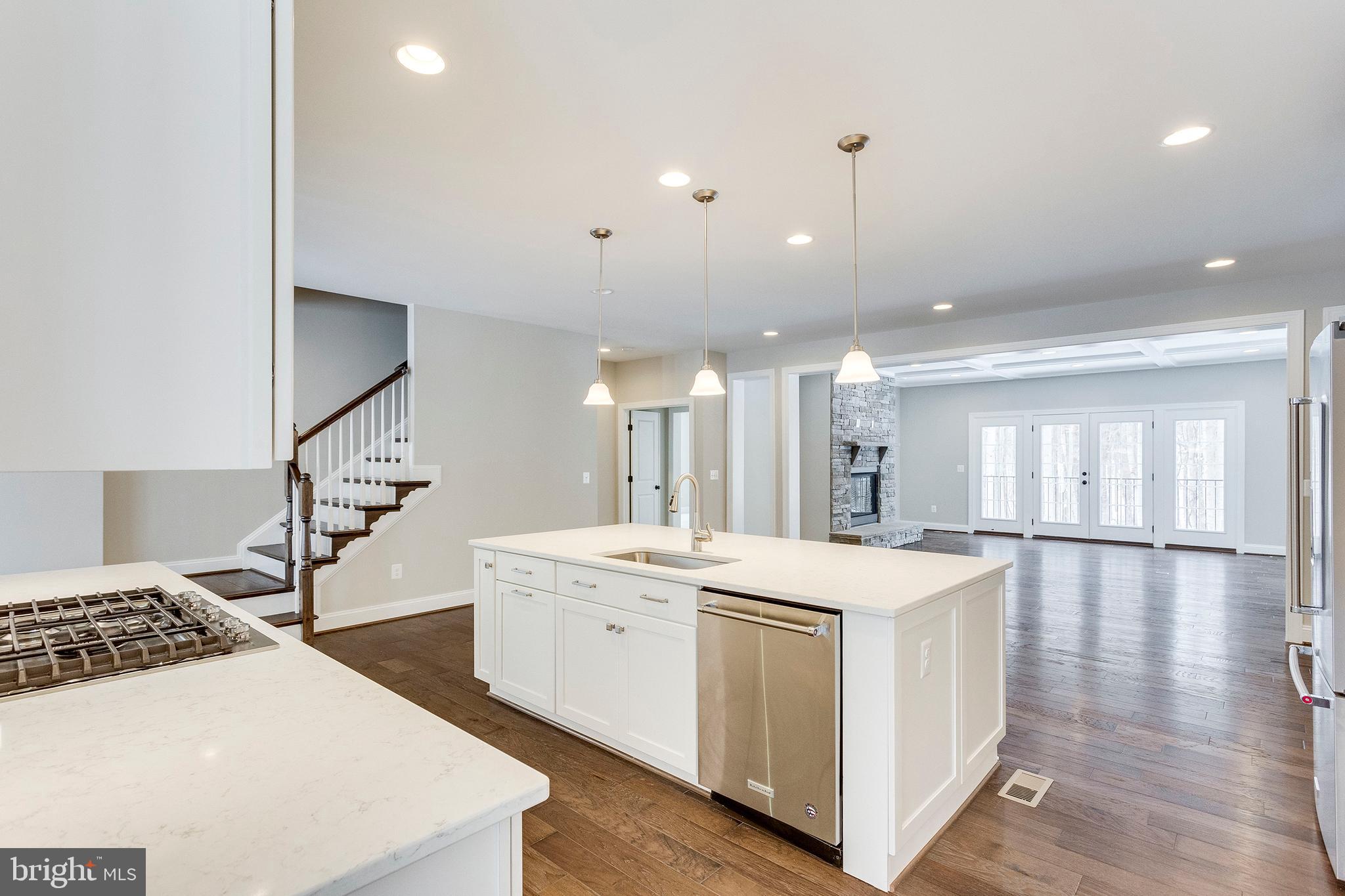 WALNUT RUN - Residential