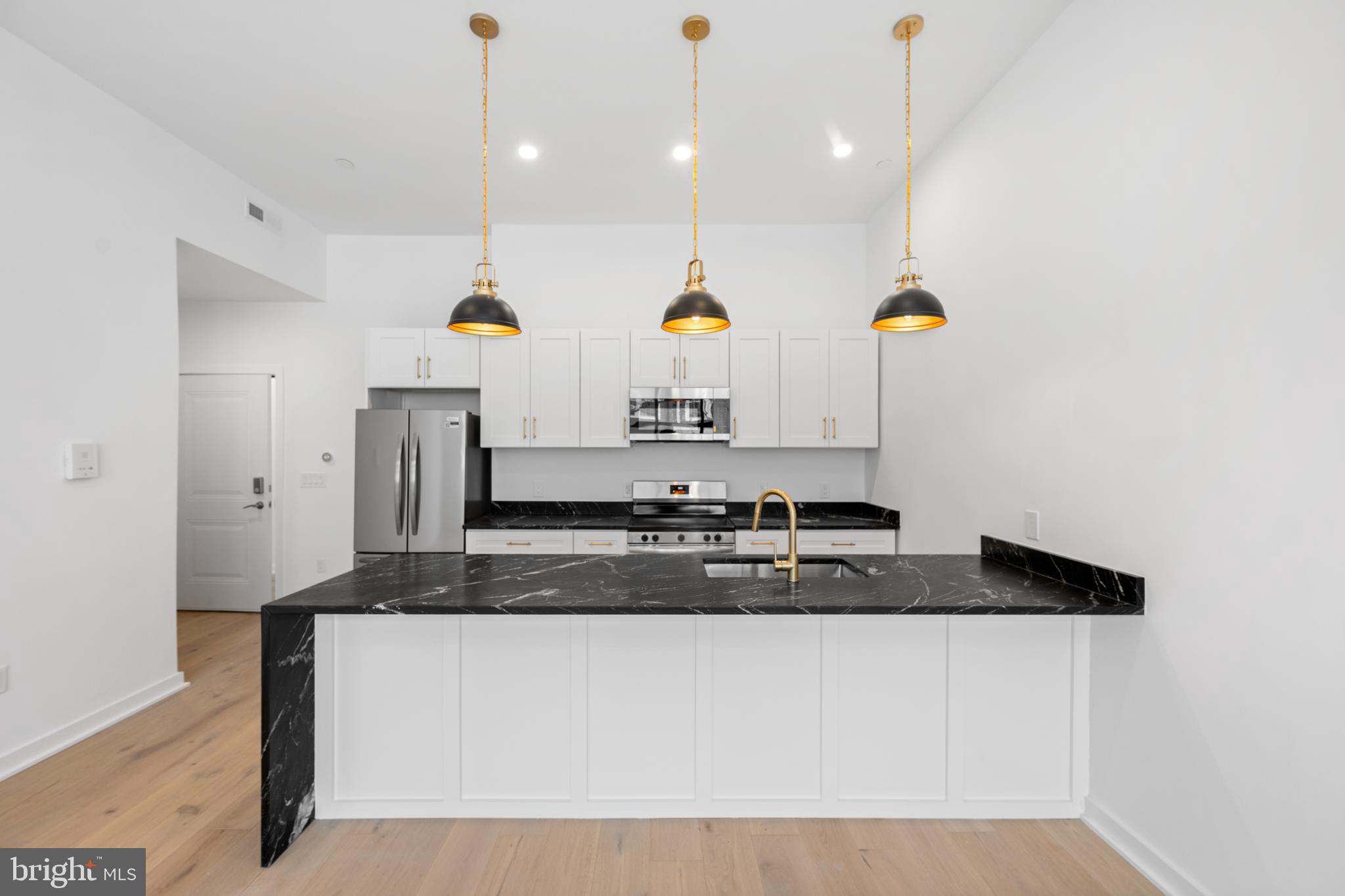 36 N NARBERTH AVENUE 2B