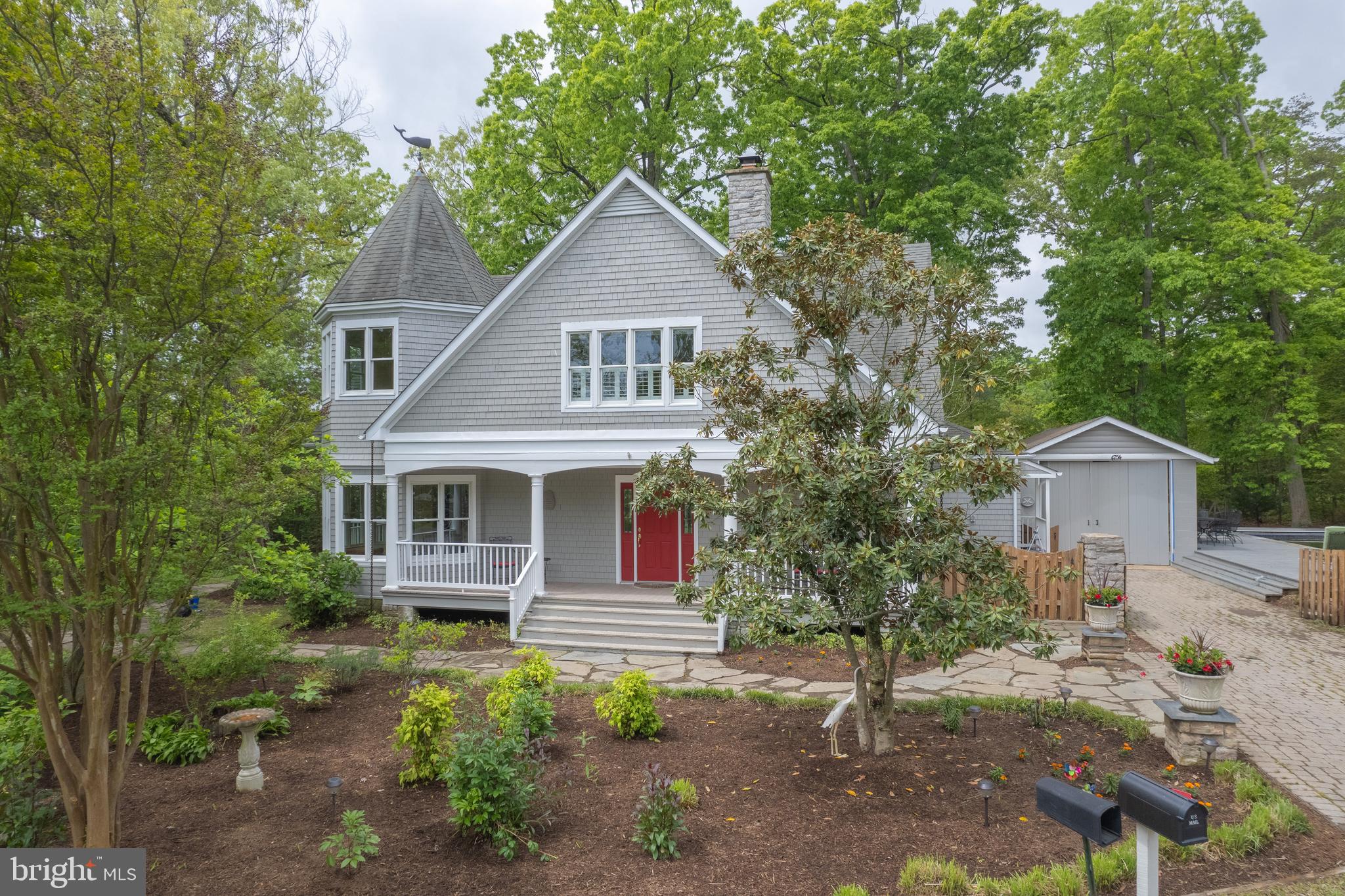 FELICITY COVE - Residential