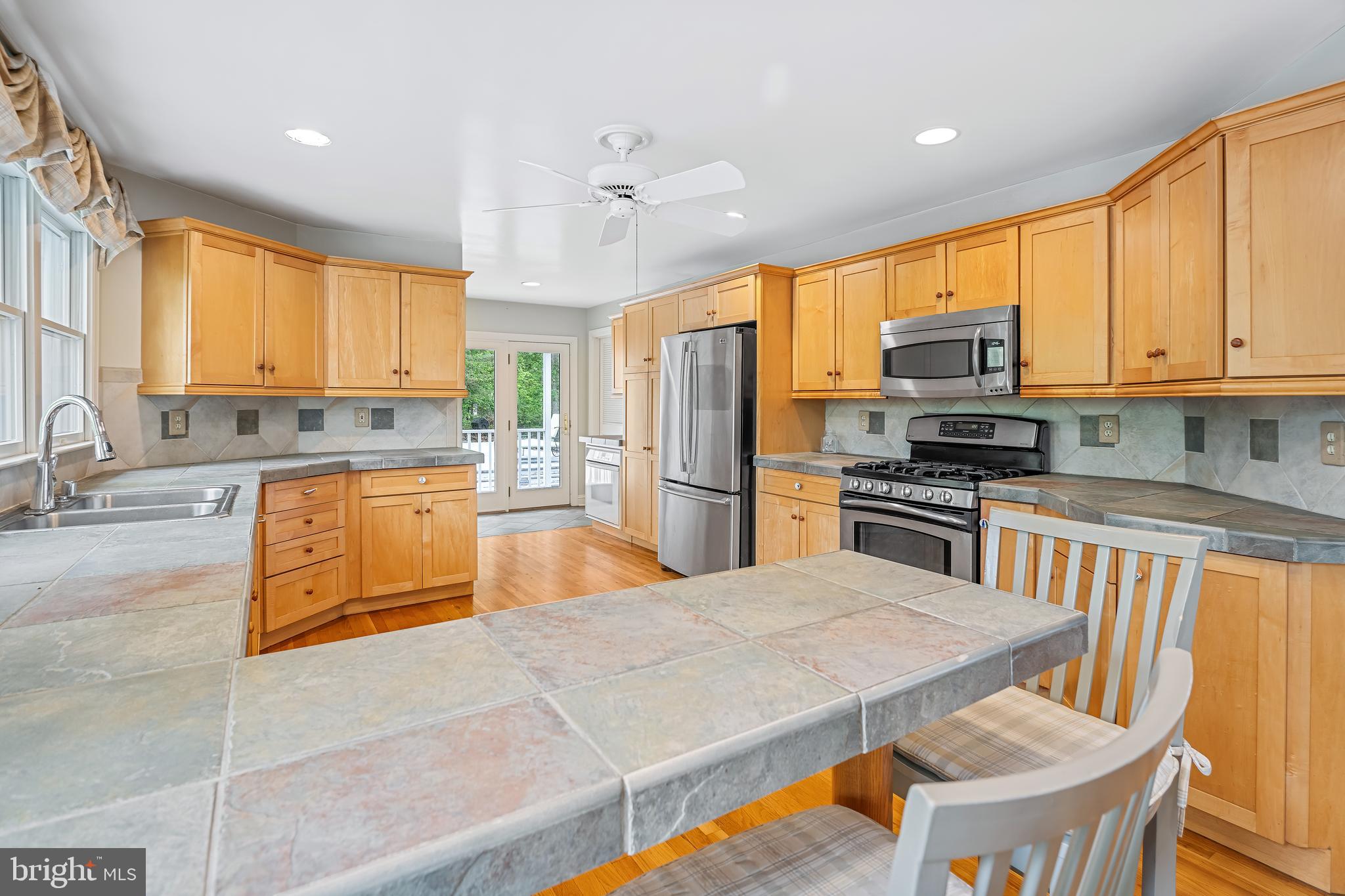 FELICITY COVE - Residential