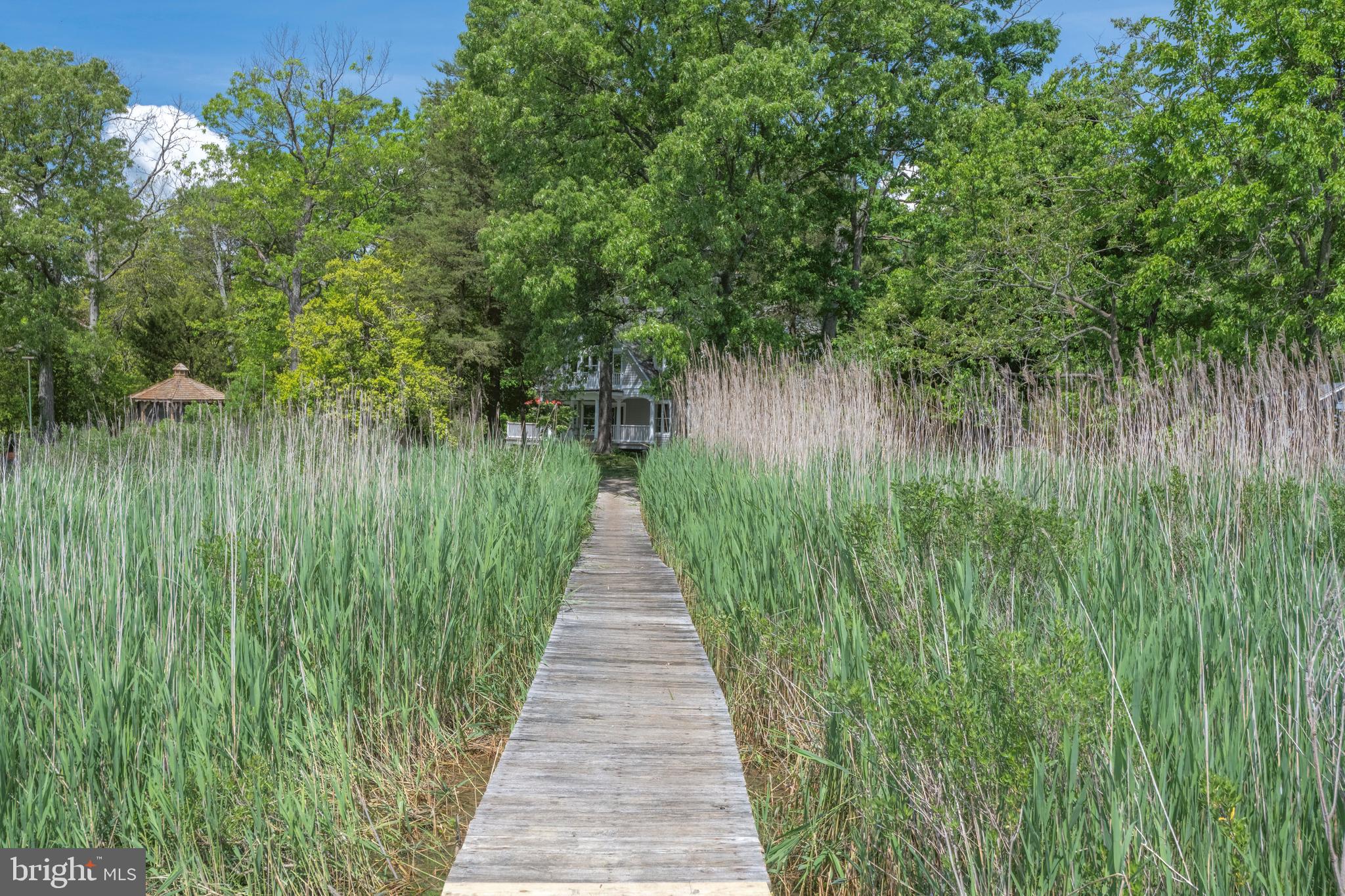 FELICITY COVE - Residential