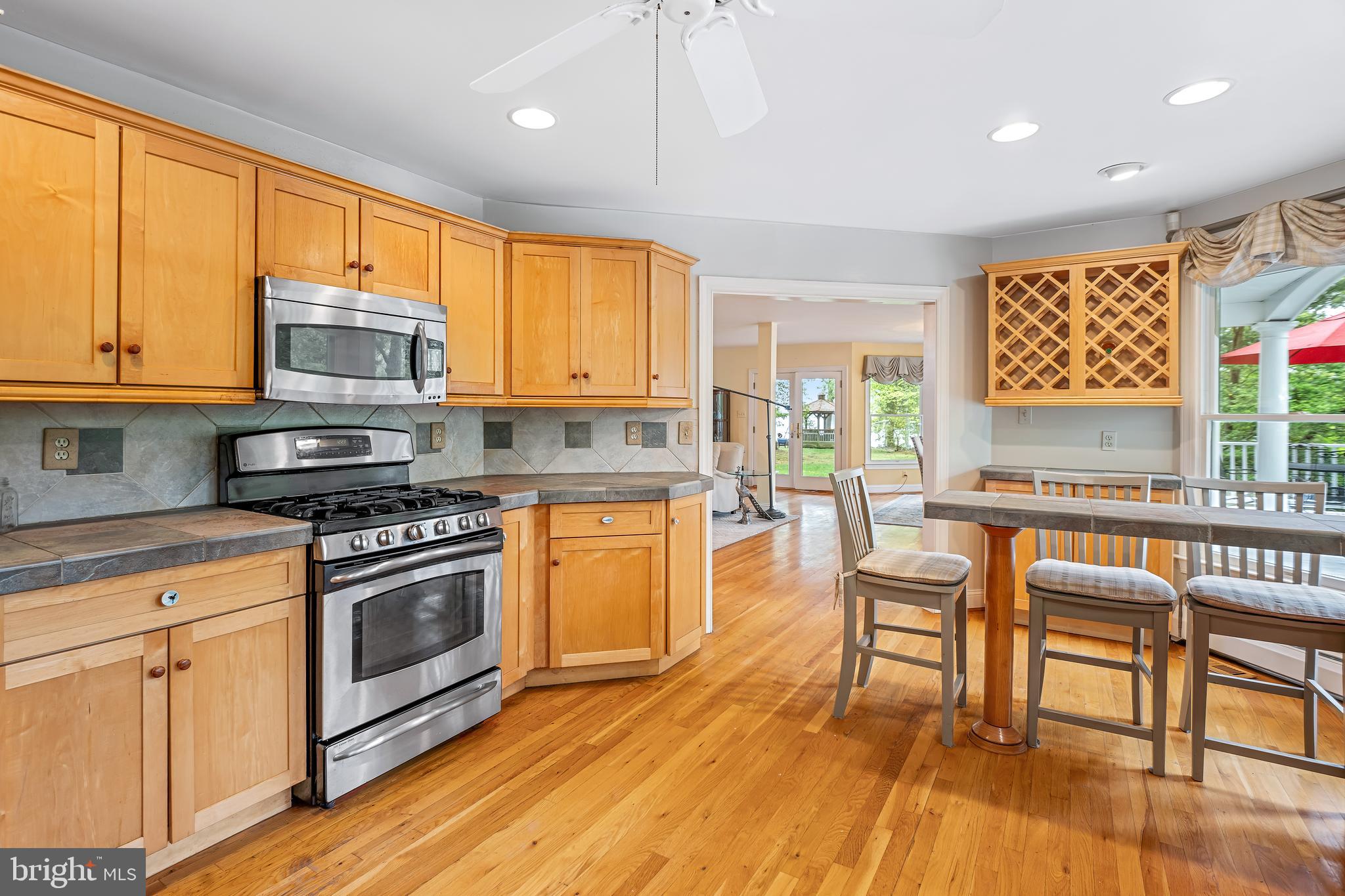 FELICITY COVE - Residential