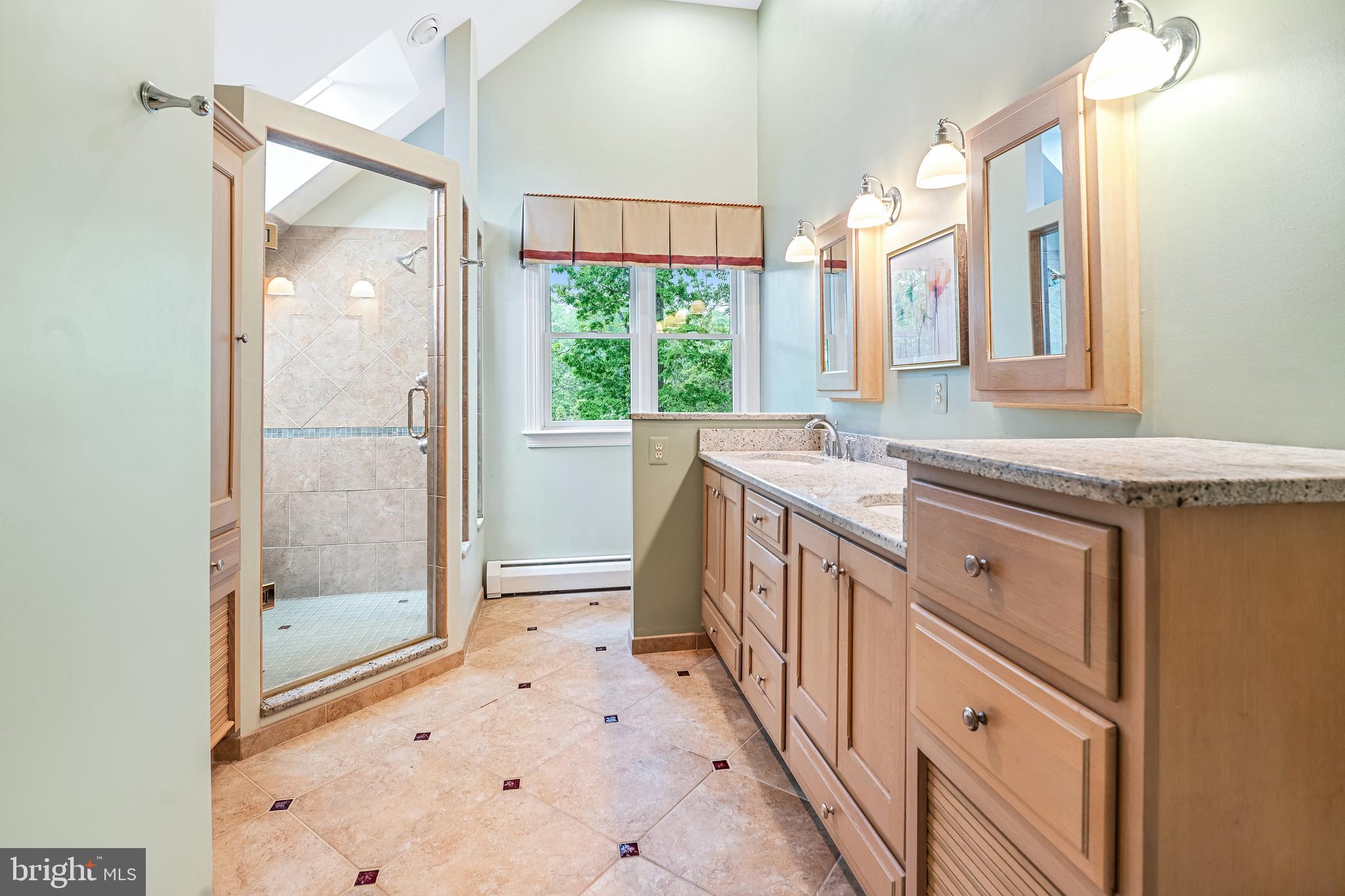 FELICITY COVE - Residential