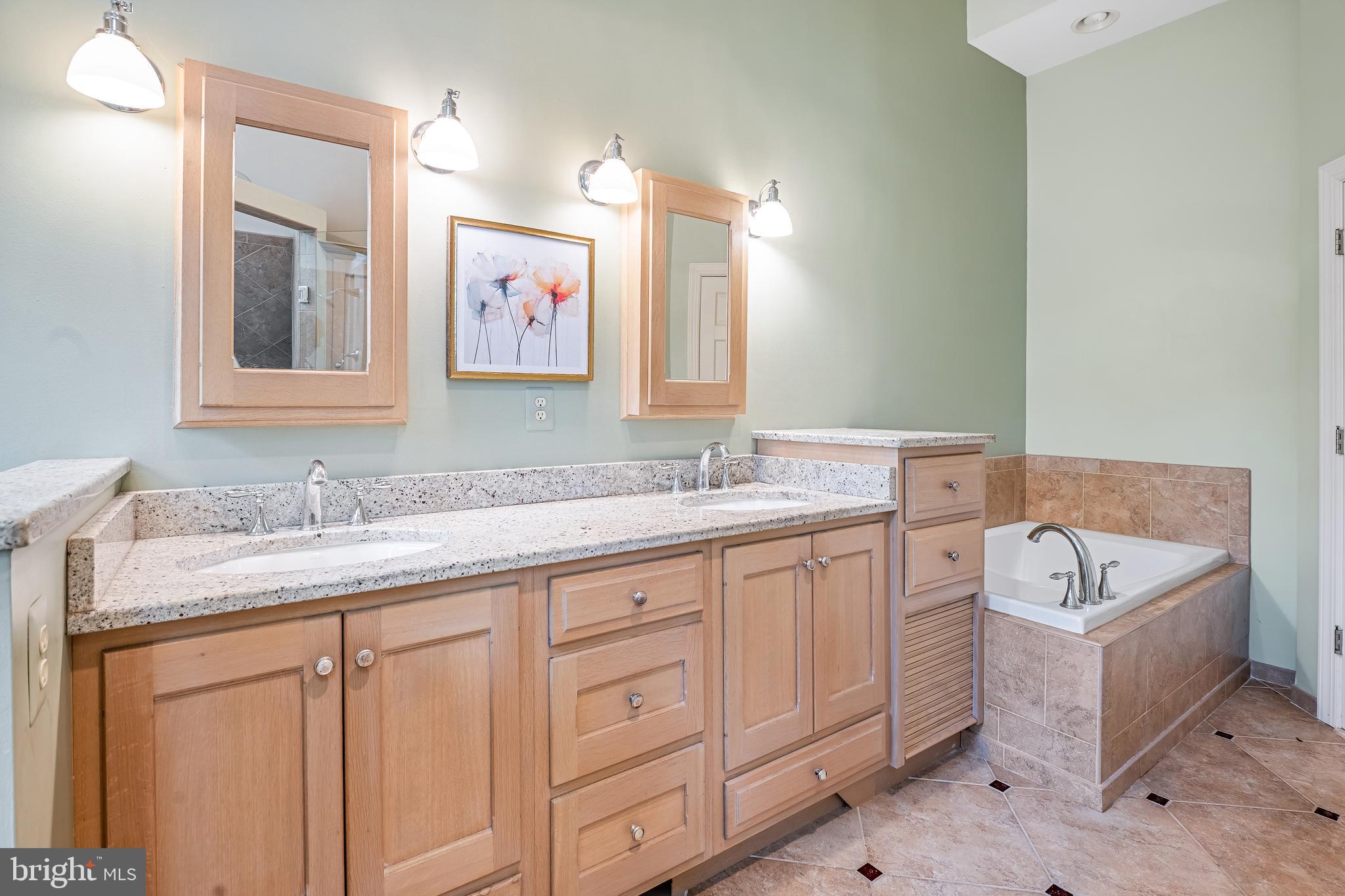 FELICITY COVE - Residential