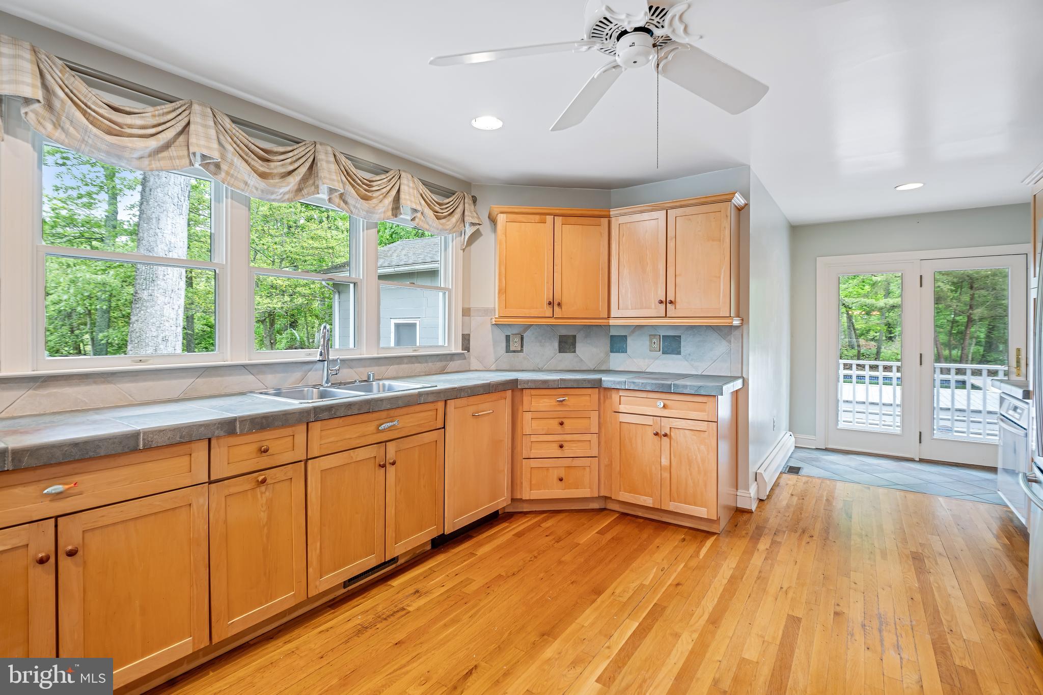 FELICITY COVE - Residential