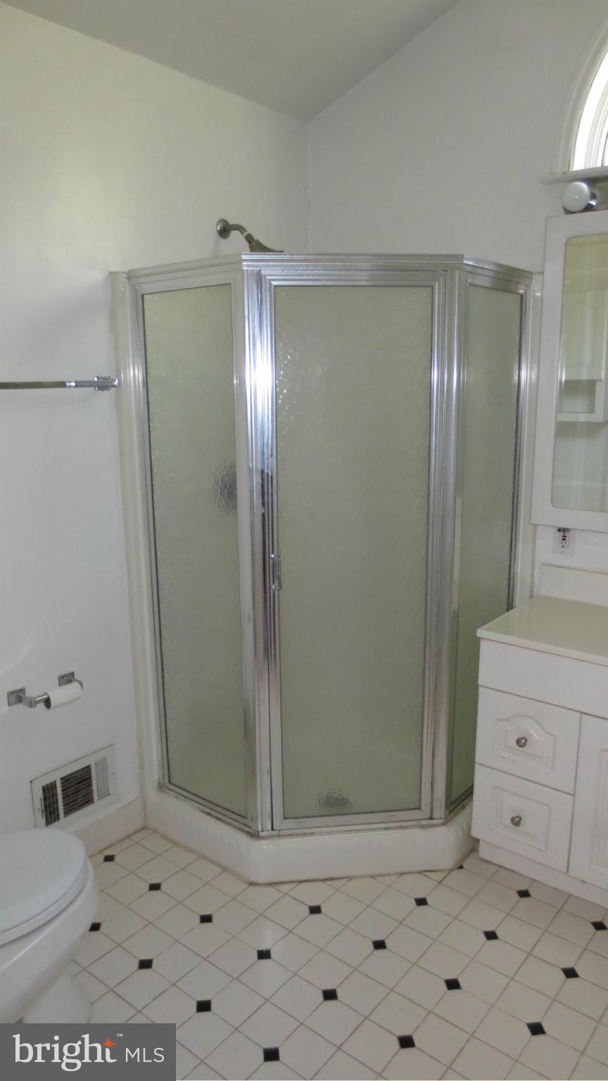 HILLANDALE - Residential