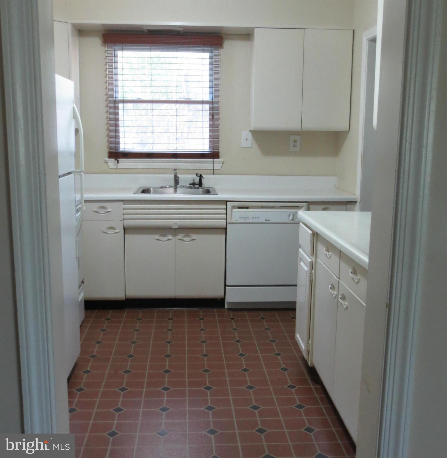 HILLANDALE - Residential