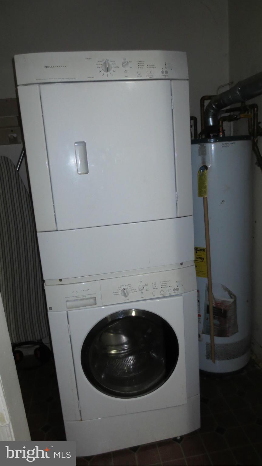 HILLANDALE - Residential