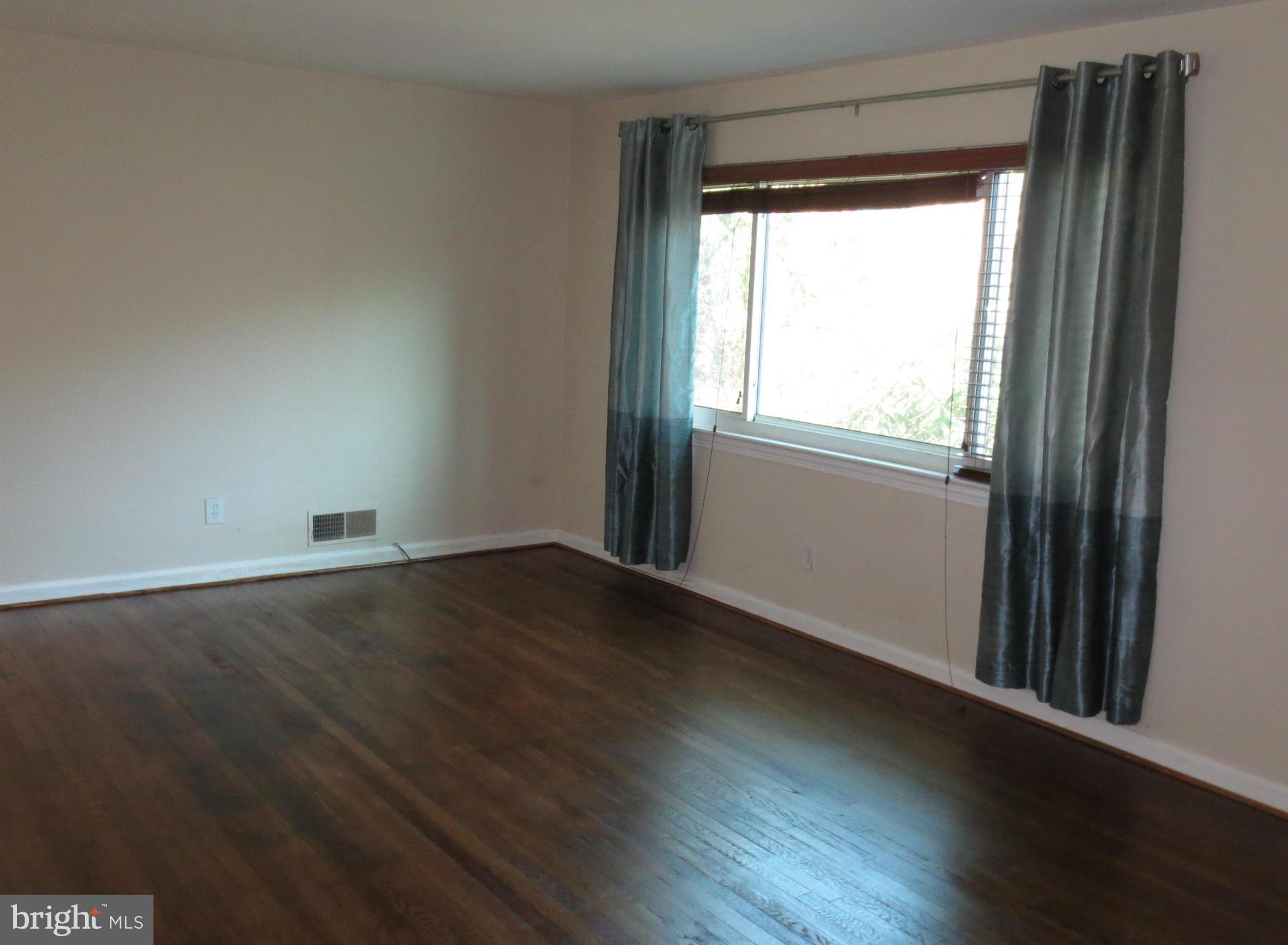 HILLANDALE - Residential