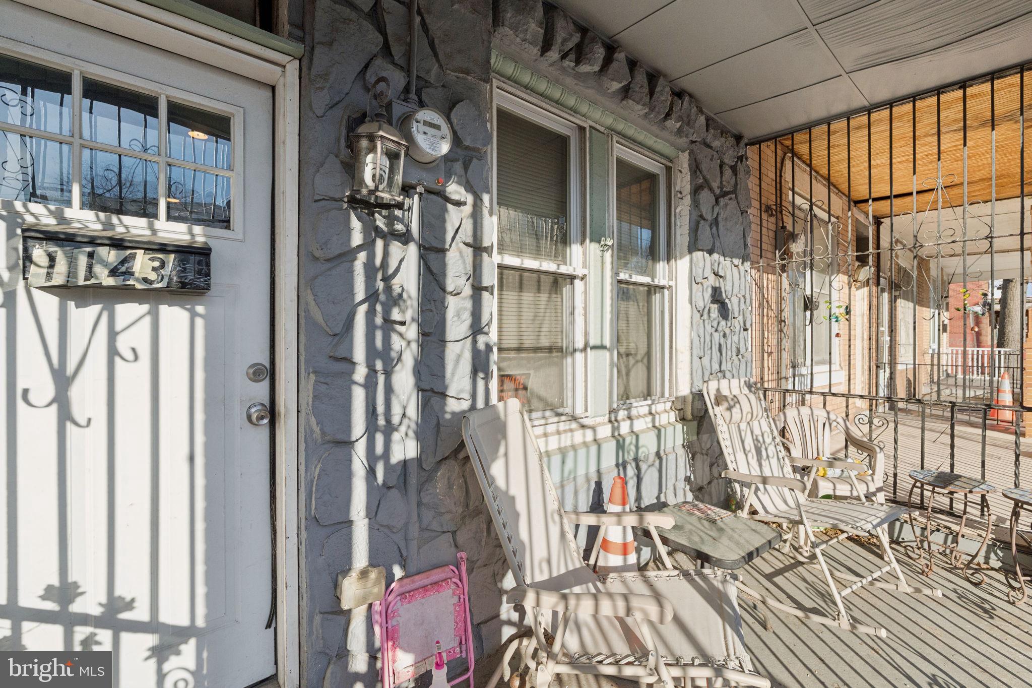 1143 WHITMAN AVENUE