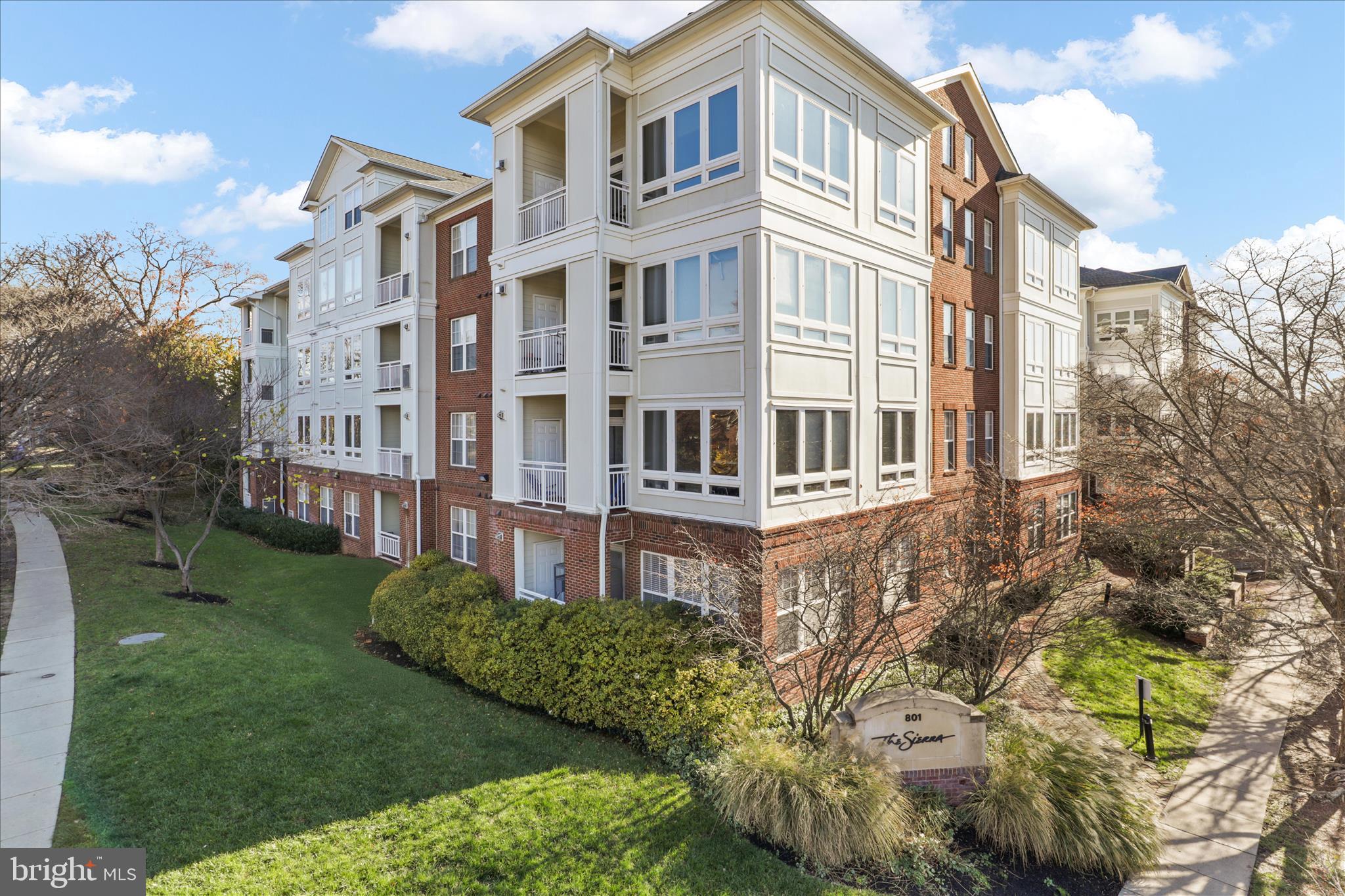 801 S GREENBRIER STREET 103