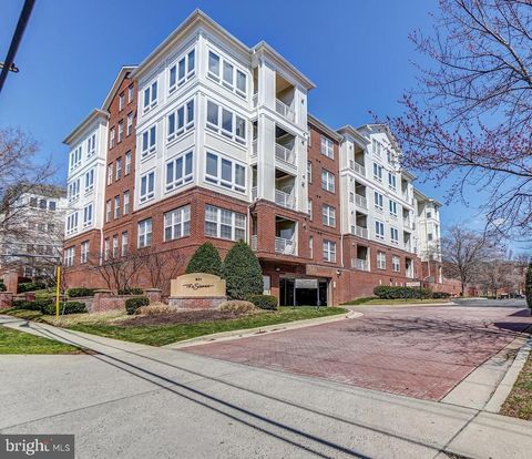Photo of 801 S Greenbrier Street #103, ARLINGTON, VA 22204 (MLS # VAAR2070446)