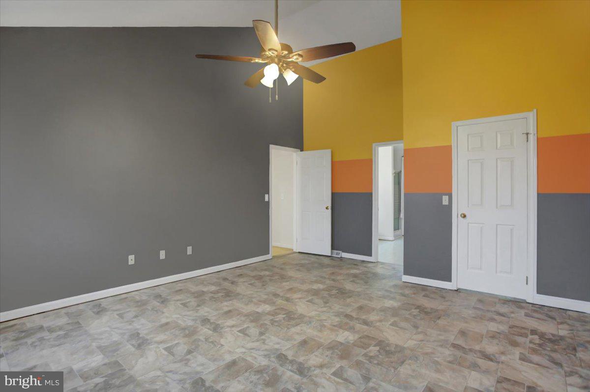 TERRACE HILLS - Residential