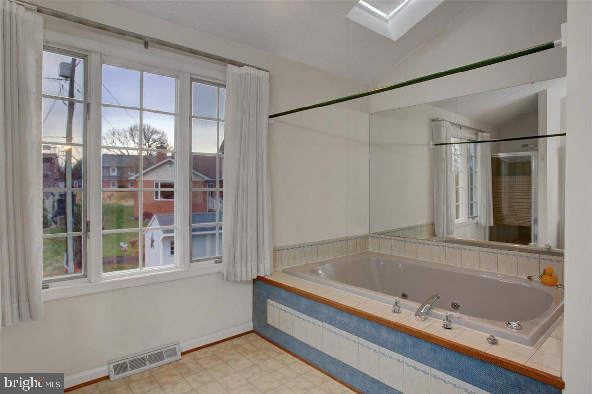 TERRACE HILLS - Residential