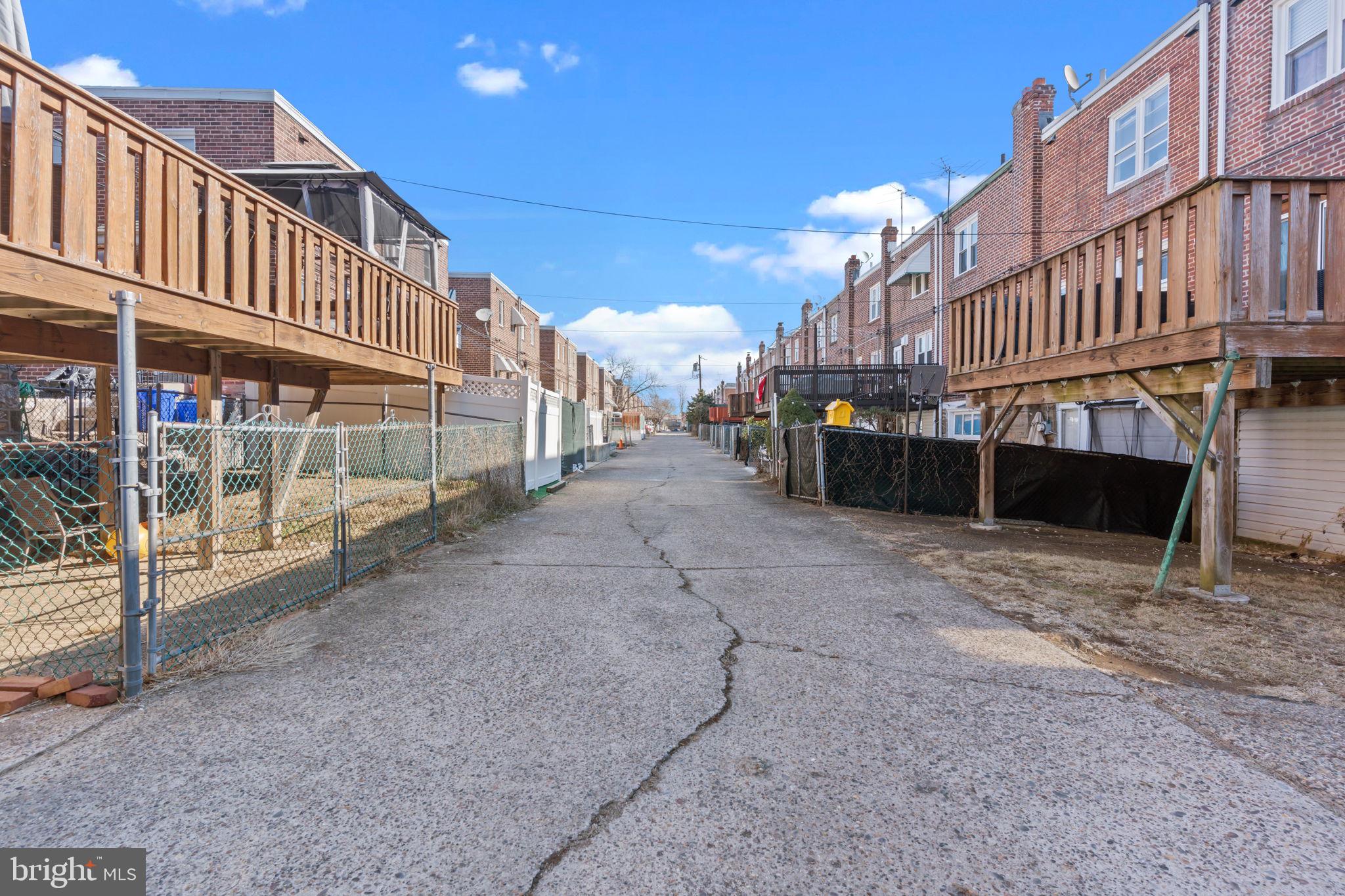 HOLMESBURG - Residential