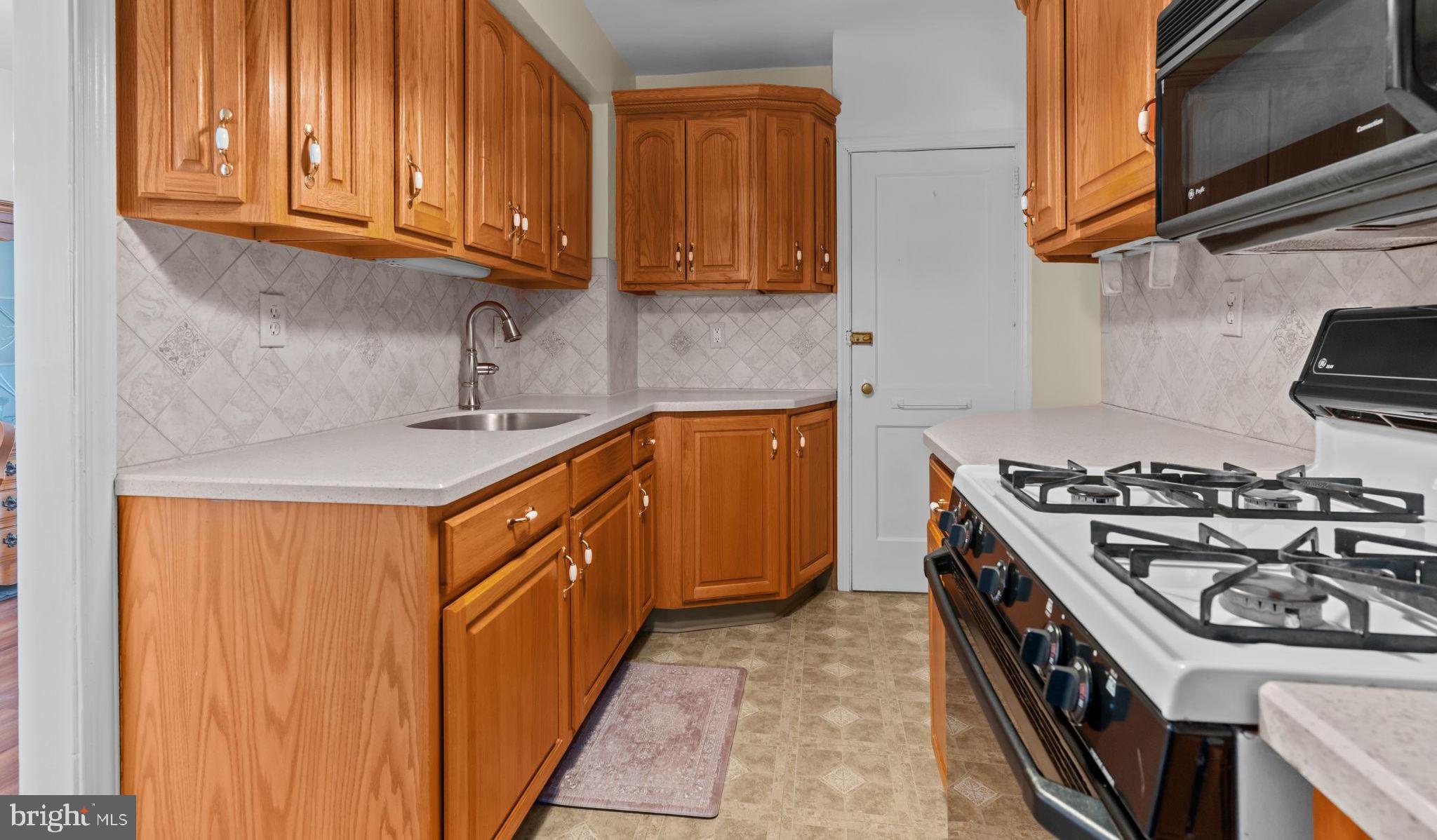 HOLMESBURG - Residential