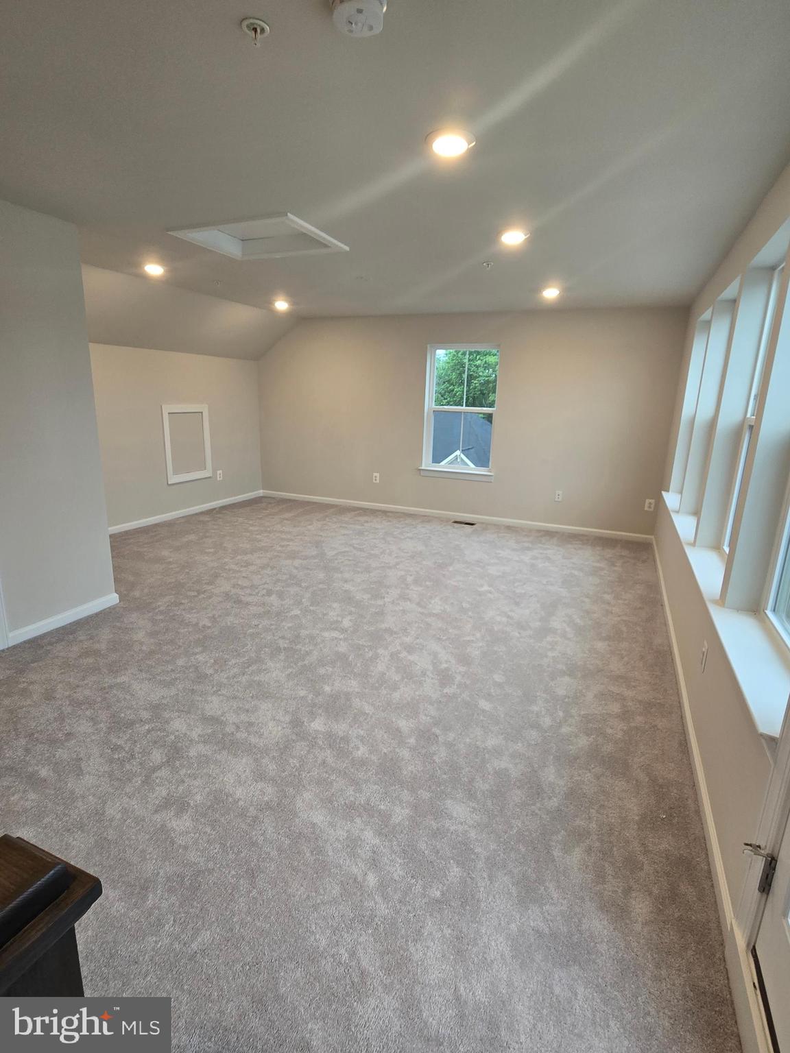 QUINCE ORCHARD - Residential Lease