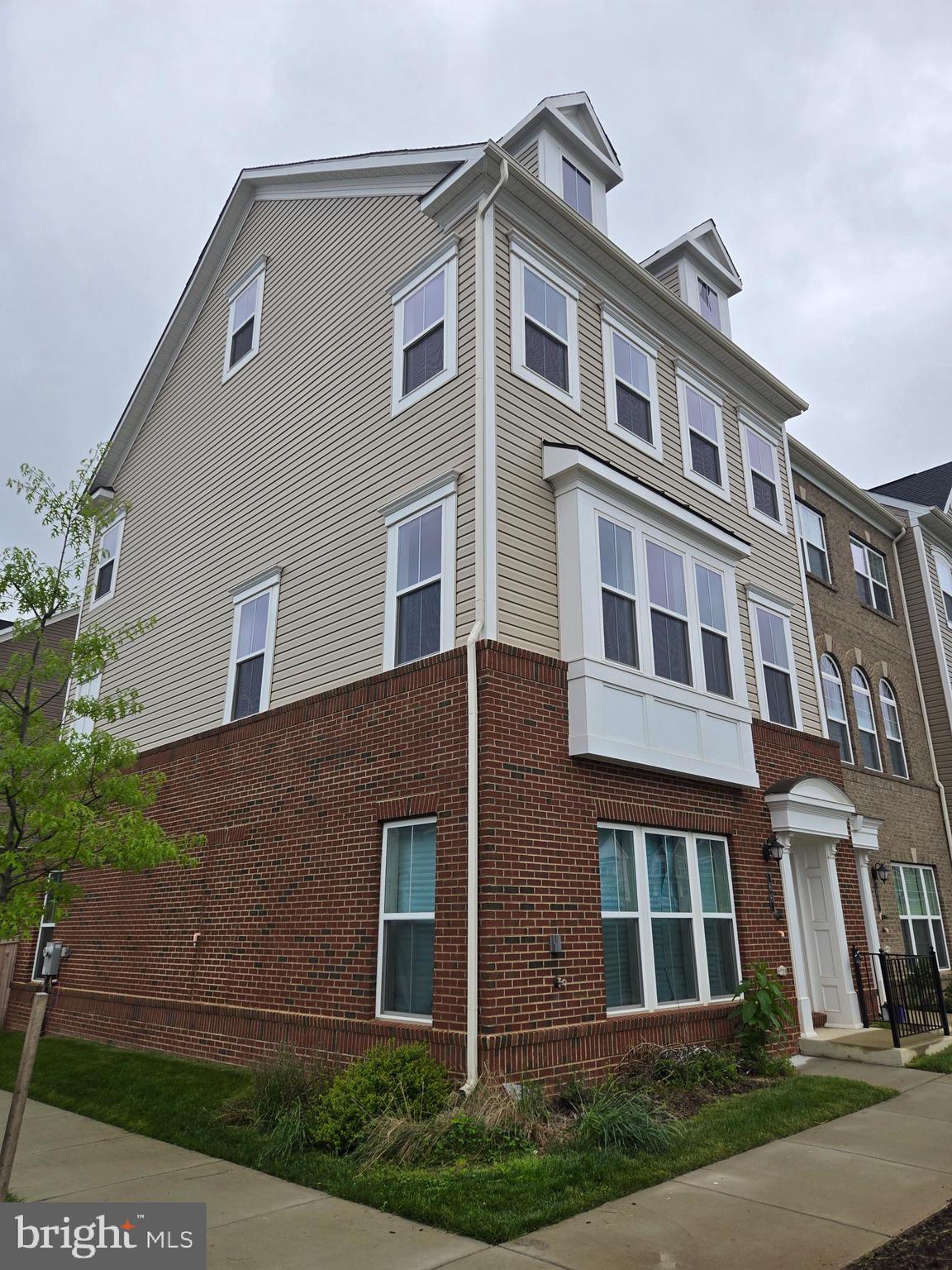 QUINCE ORCHARD - Residential Lease