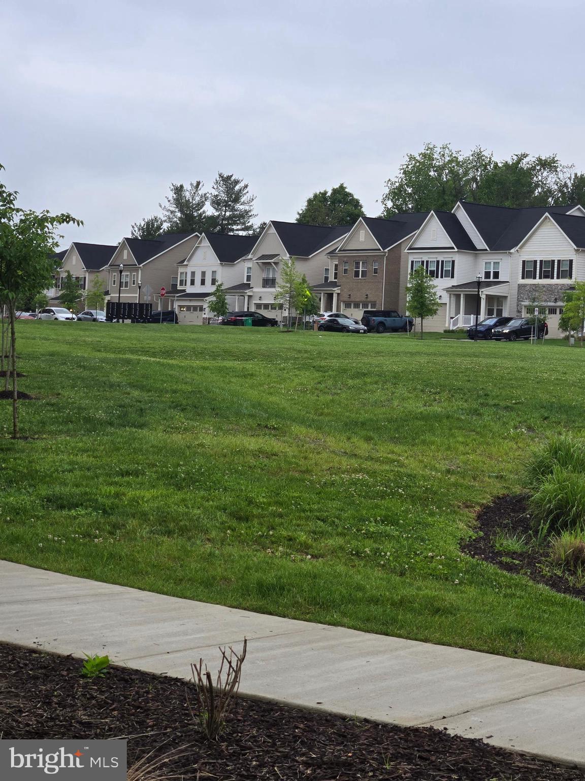 QUINCE ORCHARD - Residential Lease