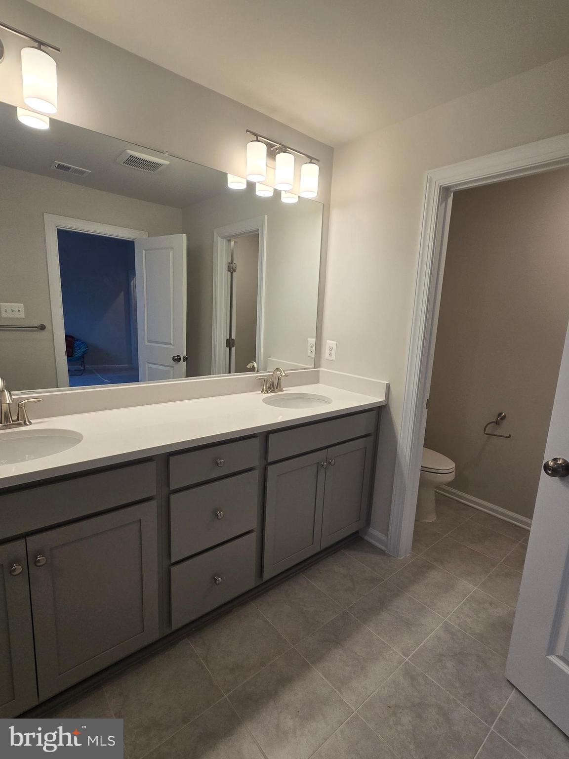 QUINCE ORCHARD - Residential Lease