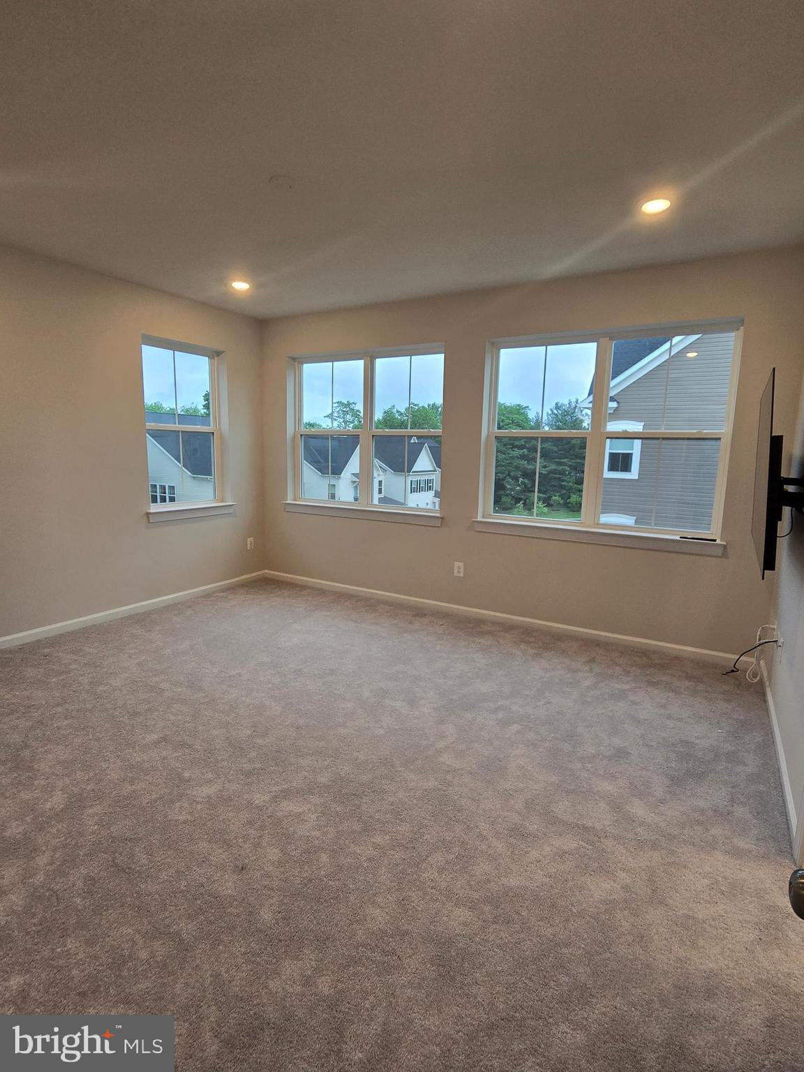 QUINCE ORCHARD - Residential Lease