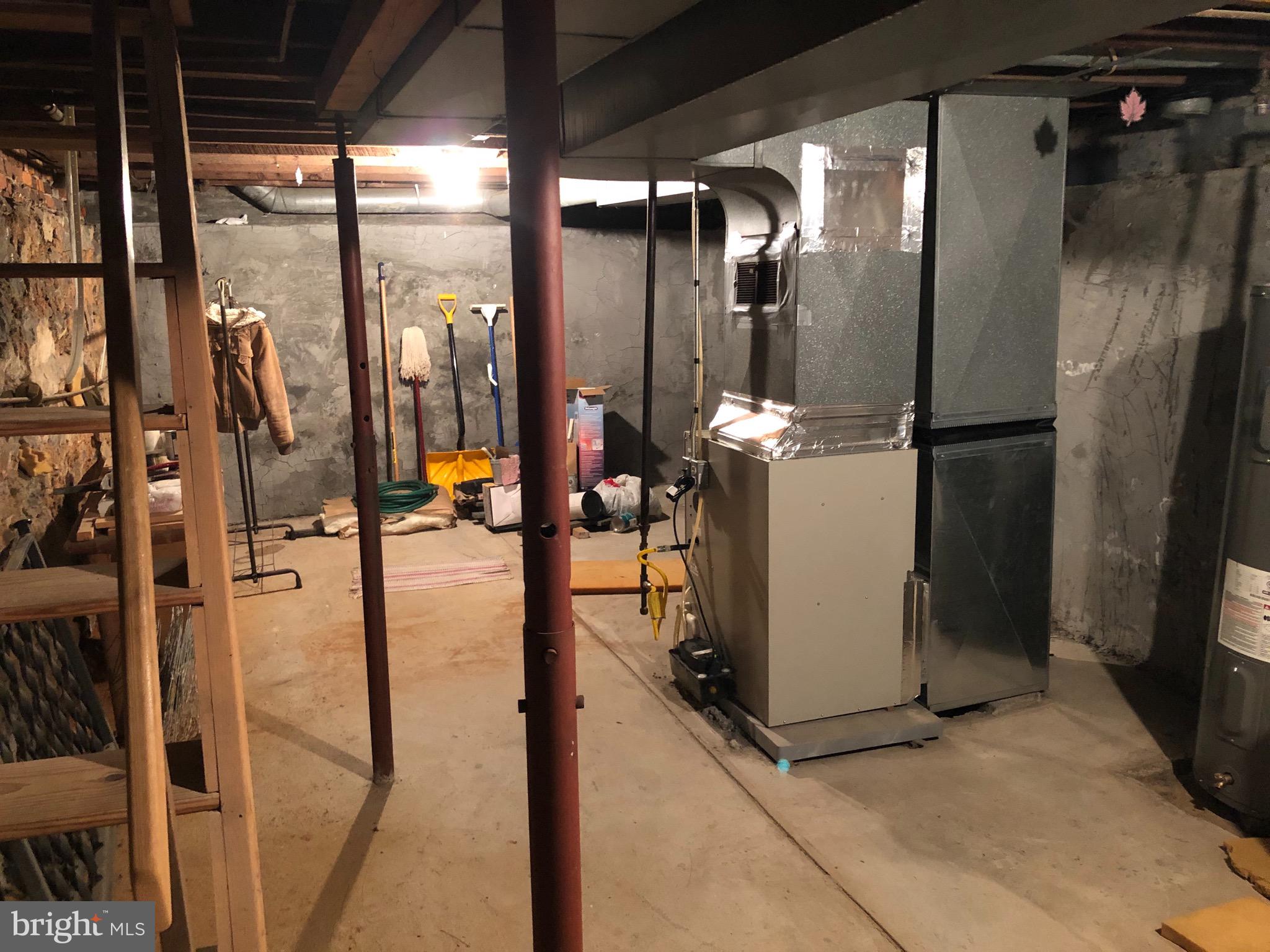 HAGERSTOWN - Residential