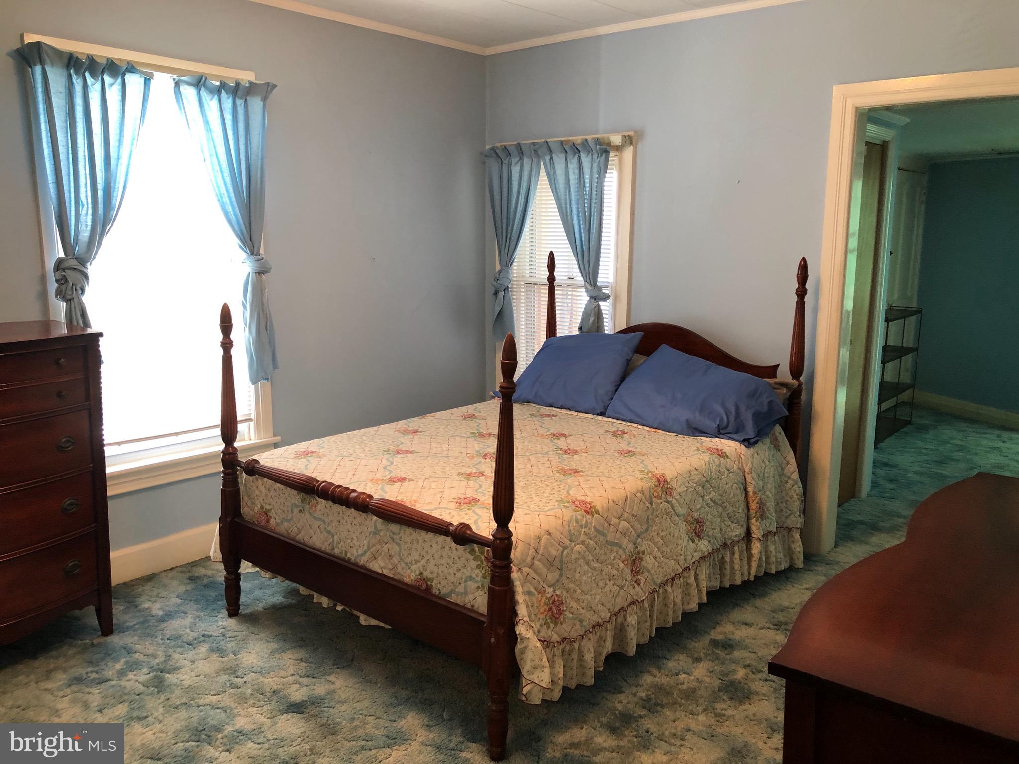 HAGERSTOWN - Residential