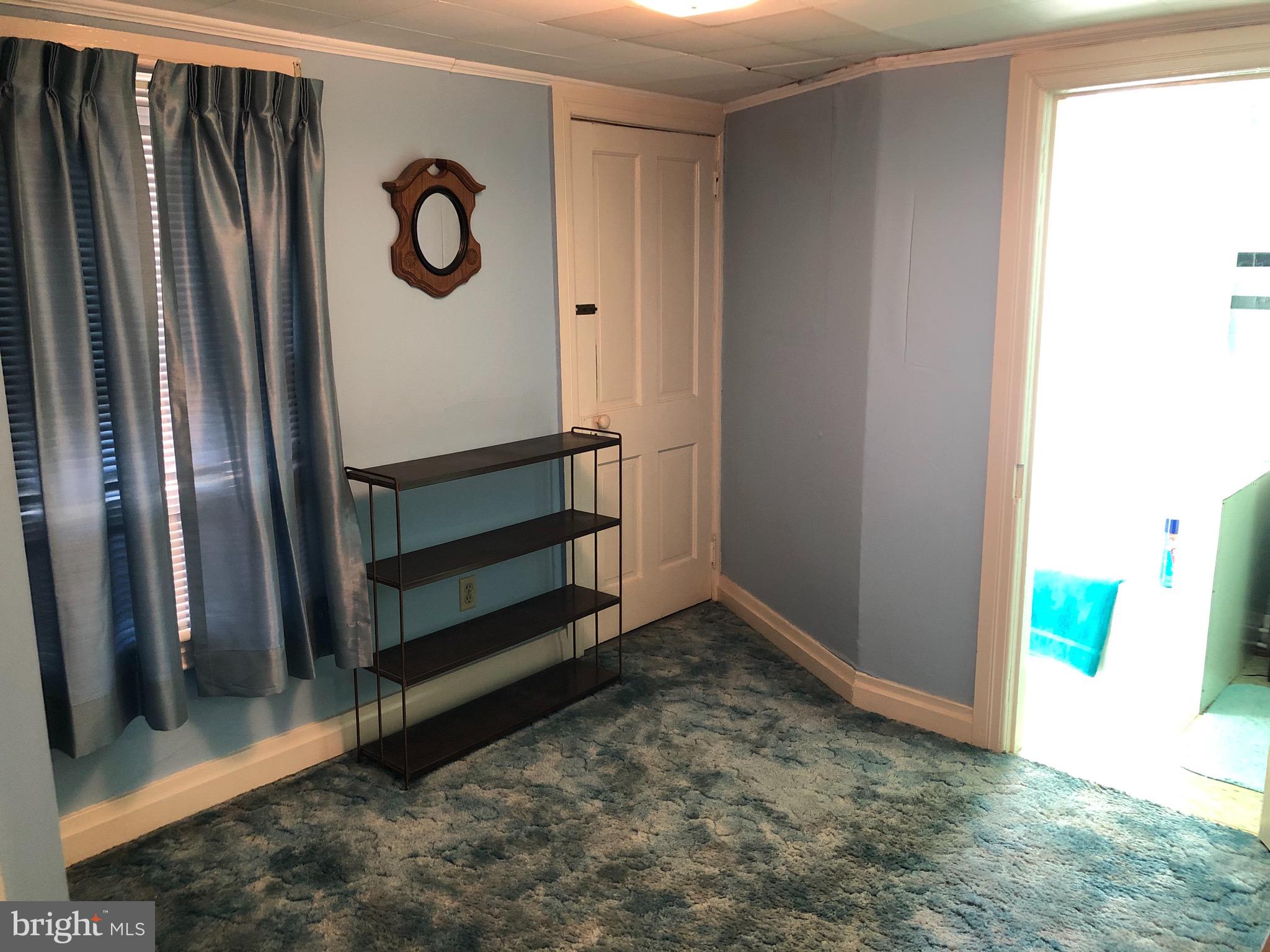 HAGERSTOWN - Residential