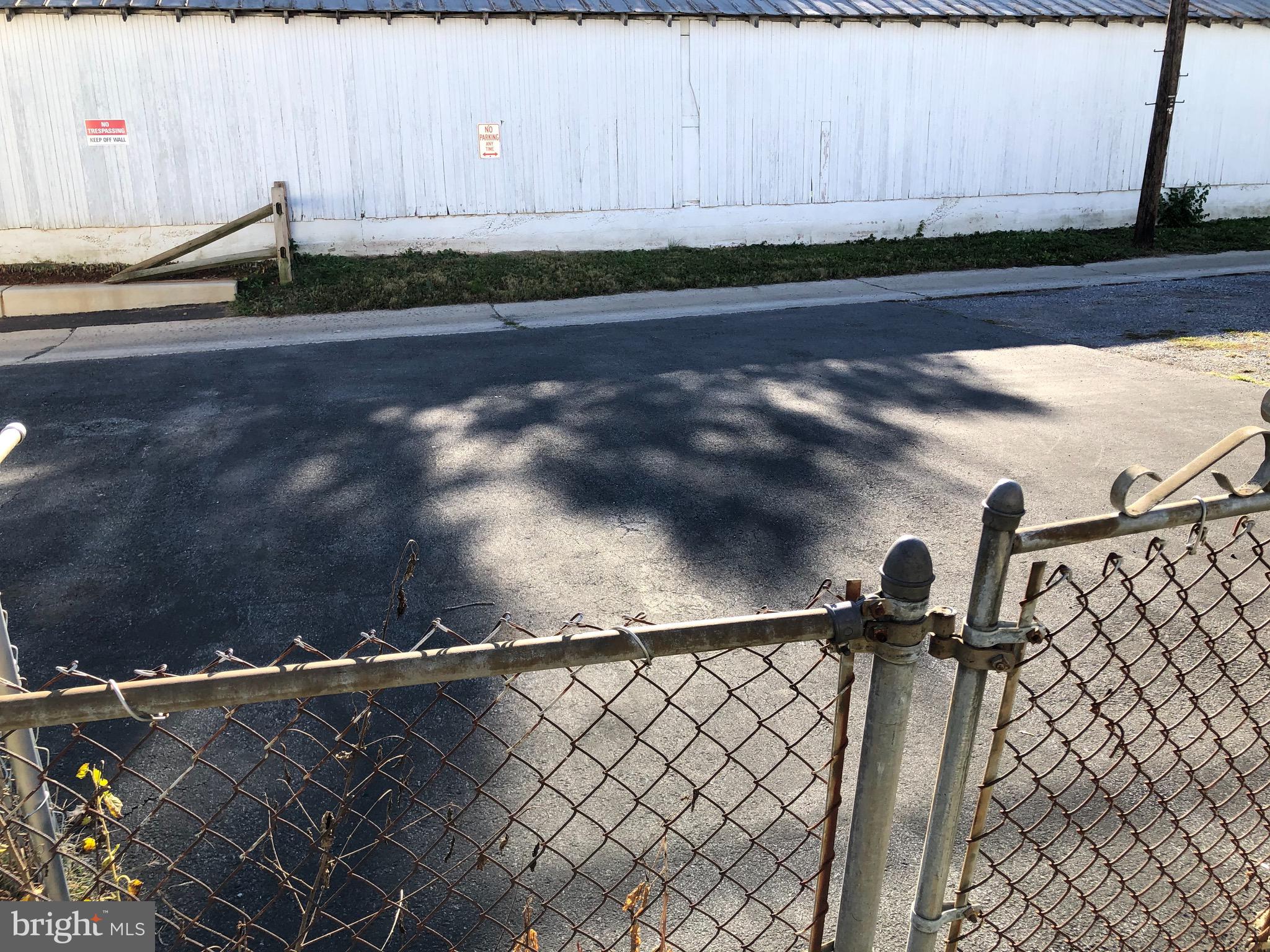 HAGERSTOWN - Residential