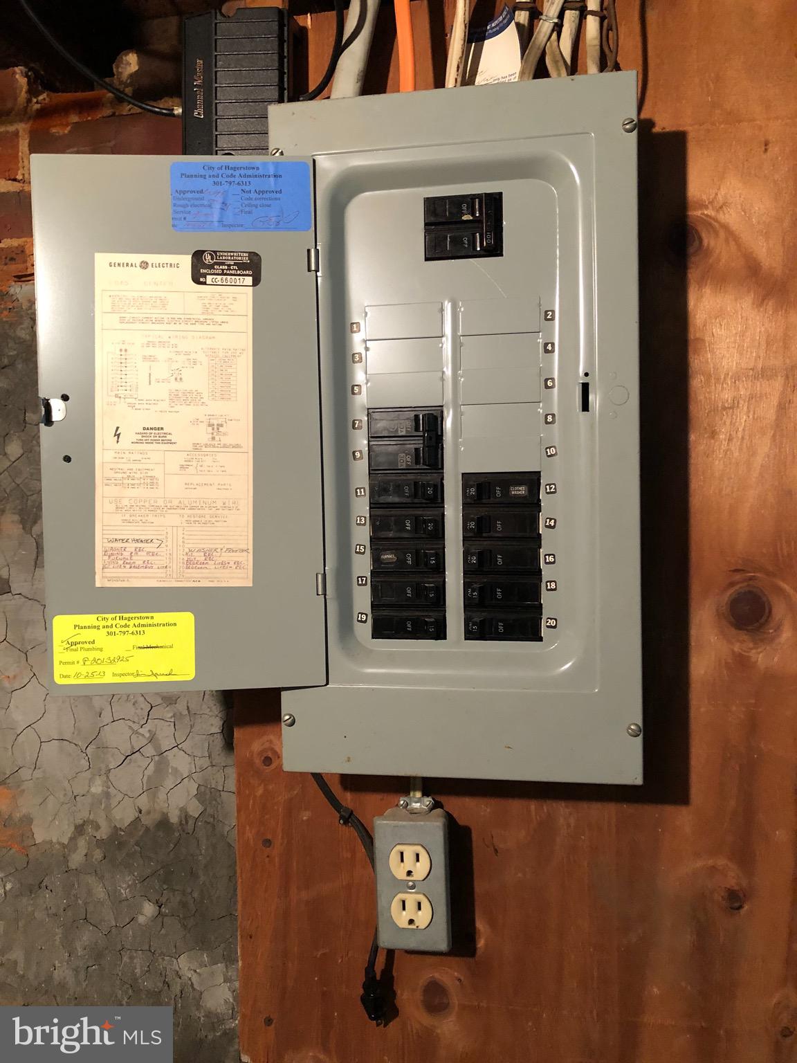 HAGERSTOWN - Residential