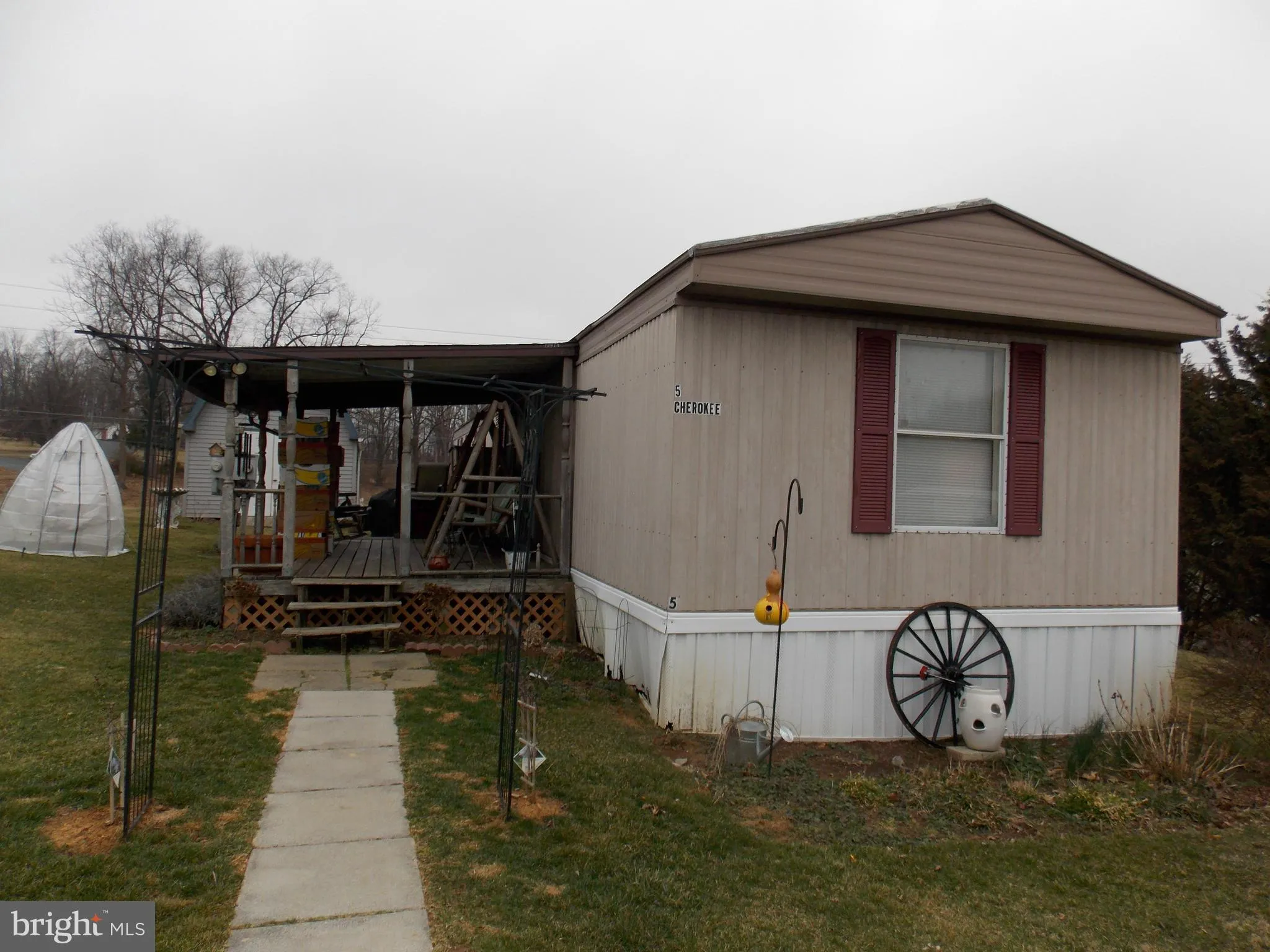 Shippensburg, Pennsylvania 17257, United States, 2 Bedrooms Bedrooms, ,2 BathroomsBathrooms,Residential,Pending,90850