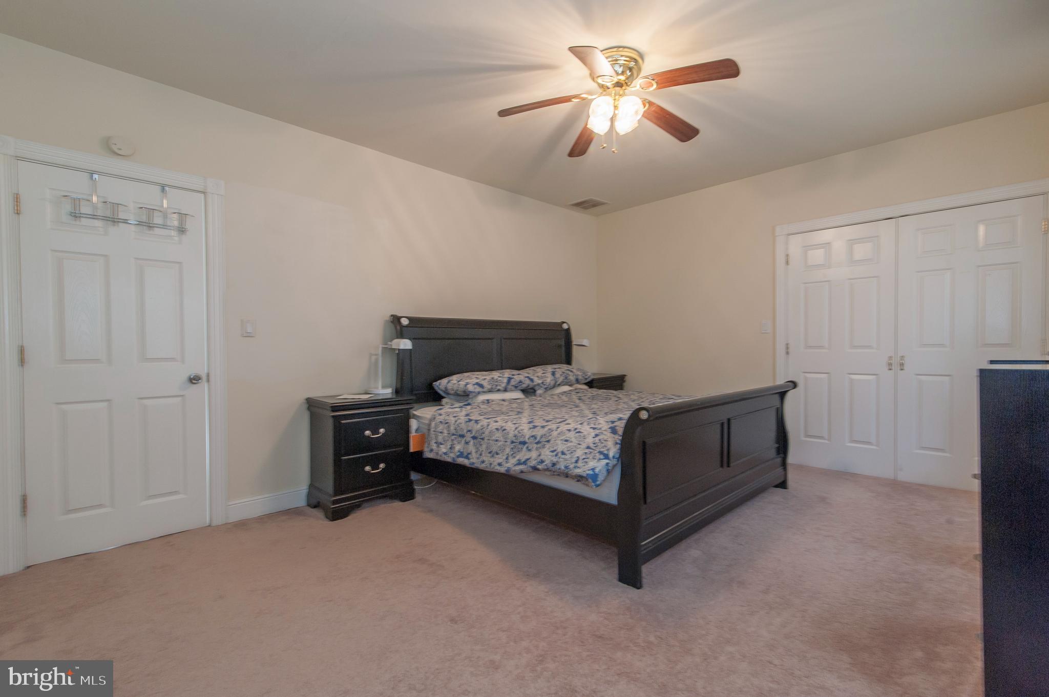 HOWARD PARK - Residential