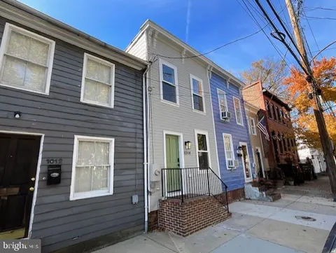 1014 Queen Street, Alexandria, VA MLS: VAAX2045242